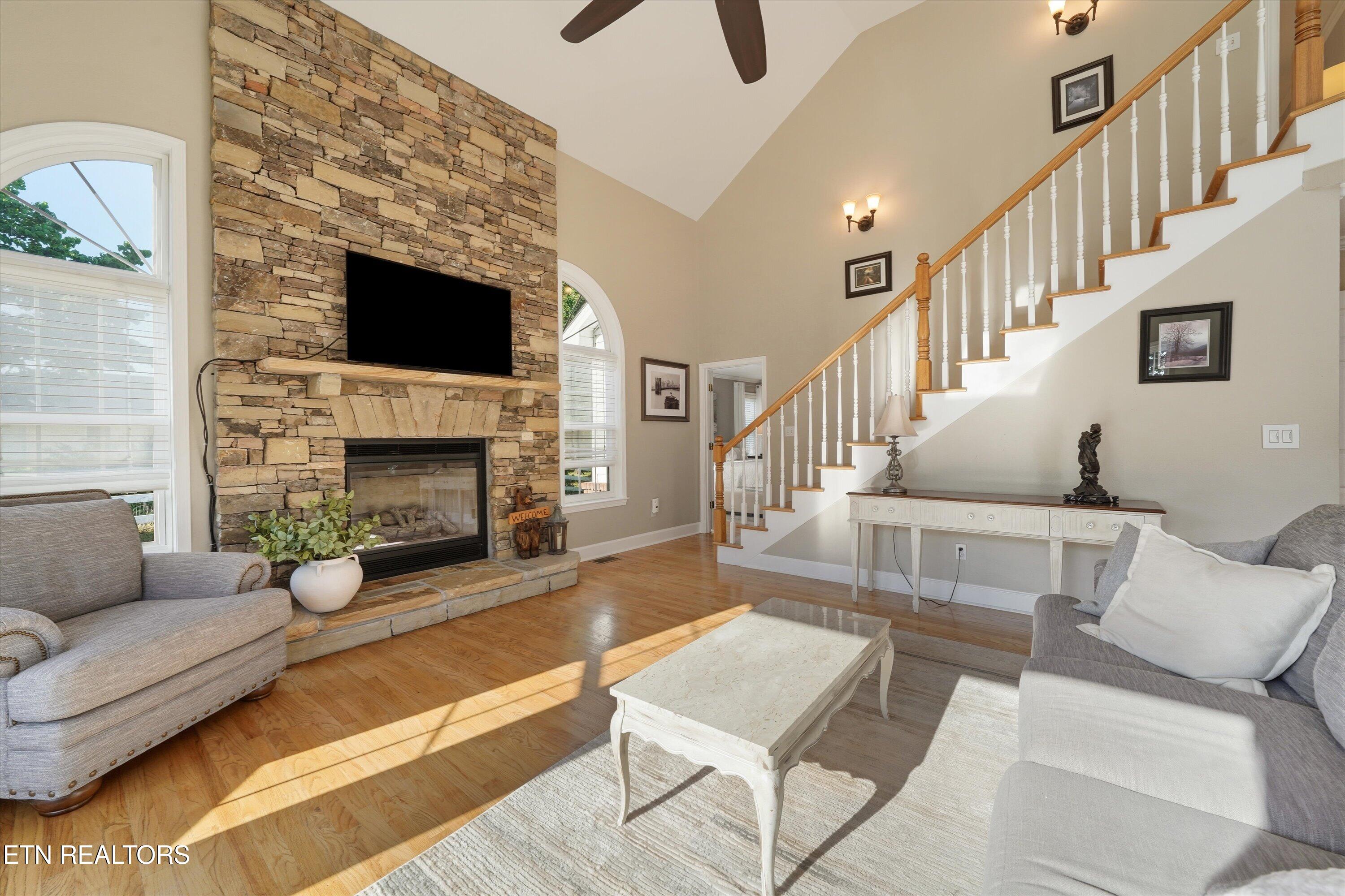 619 Emerald Ave