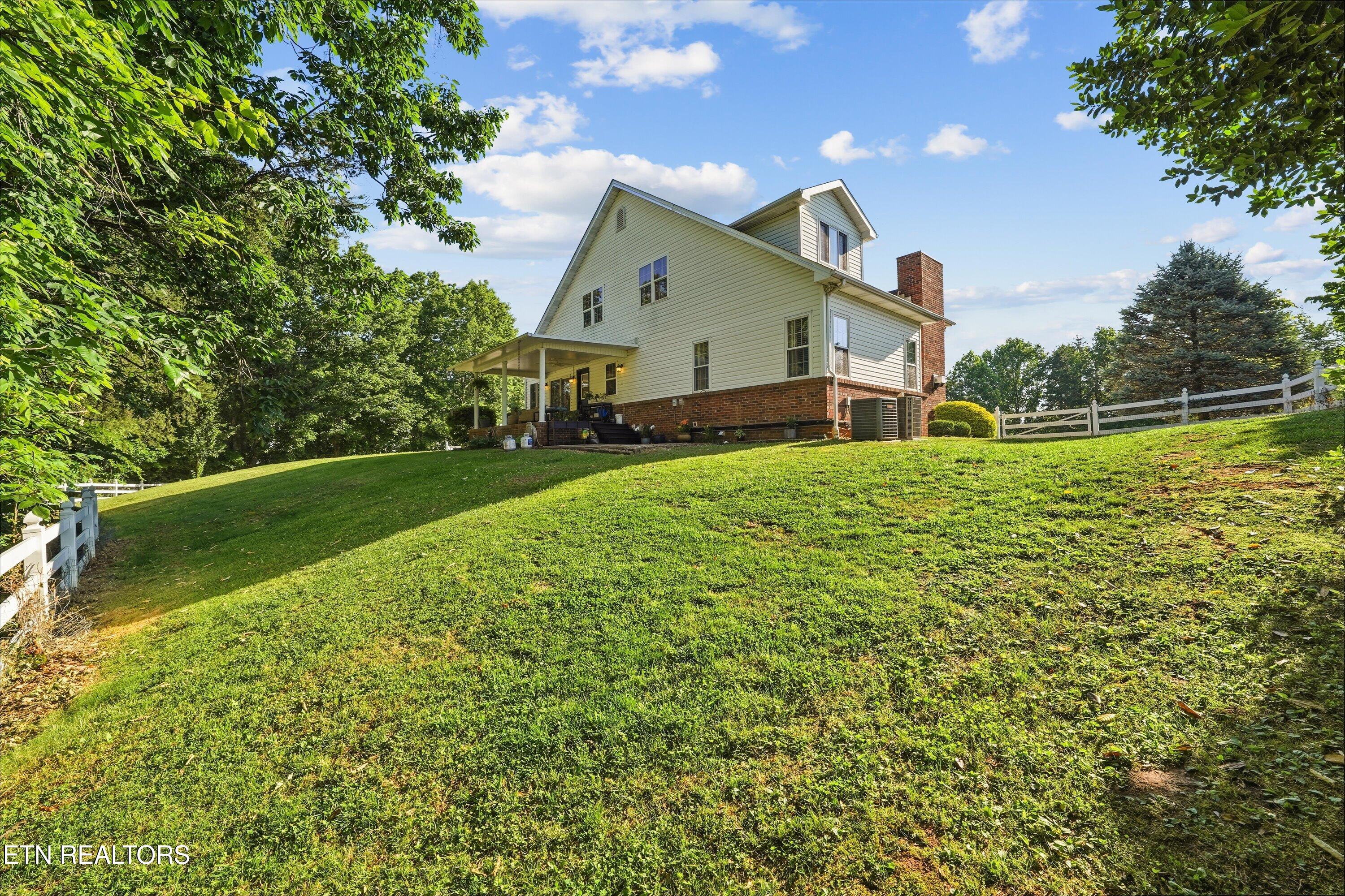 619 Emerald Ave