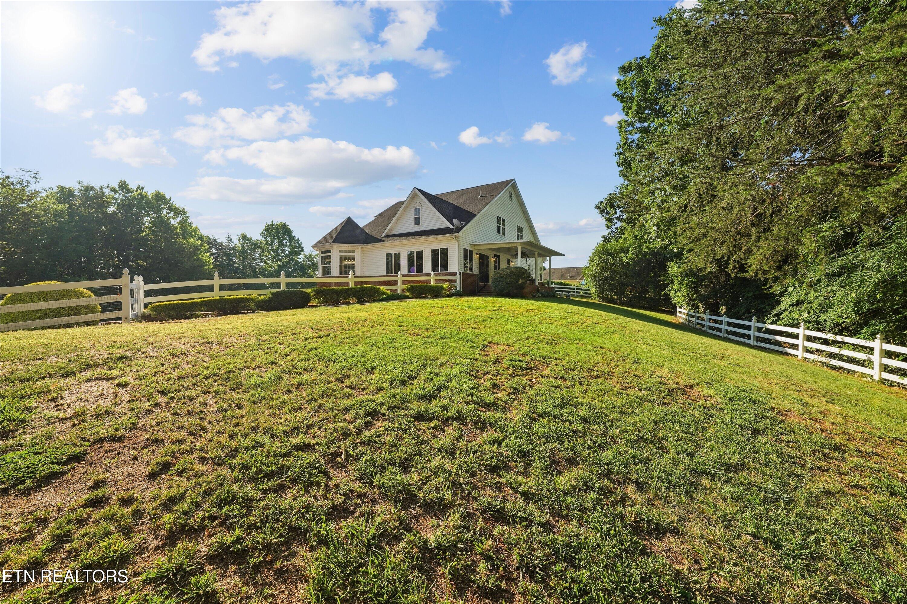 619 Emerald Ave