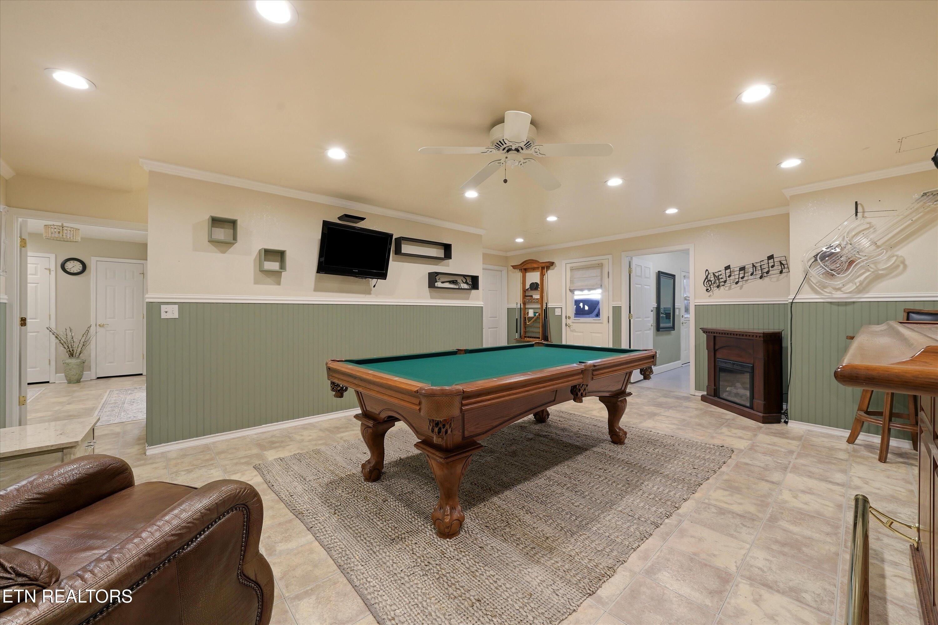 619 Emerald Ave