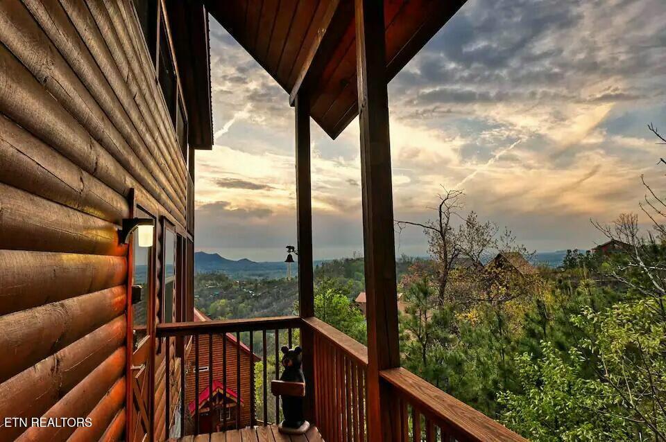 2313 Fox Berry Way