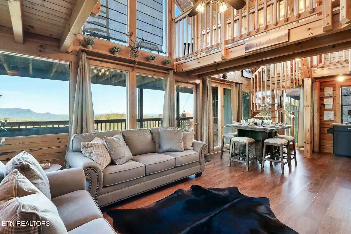 2313 Fox Berry Way
