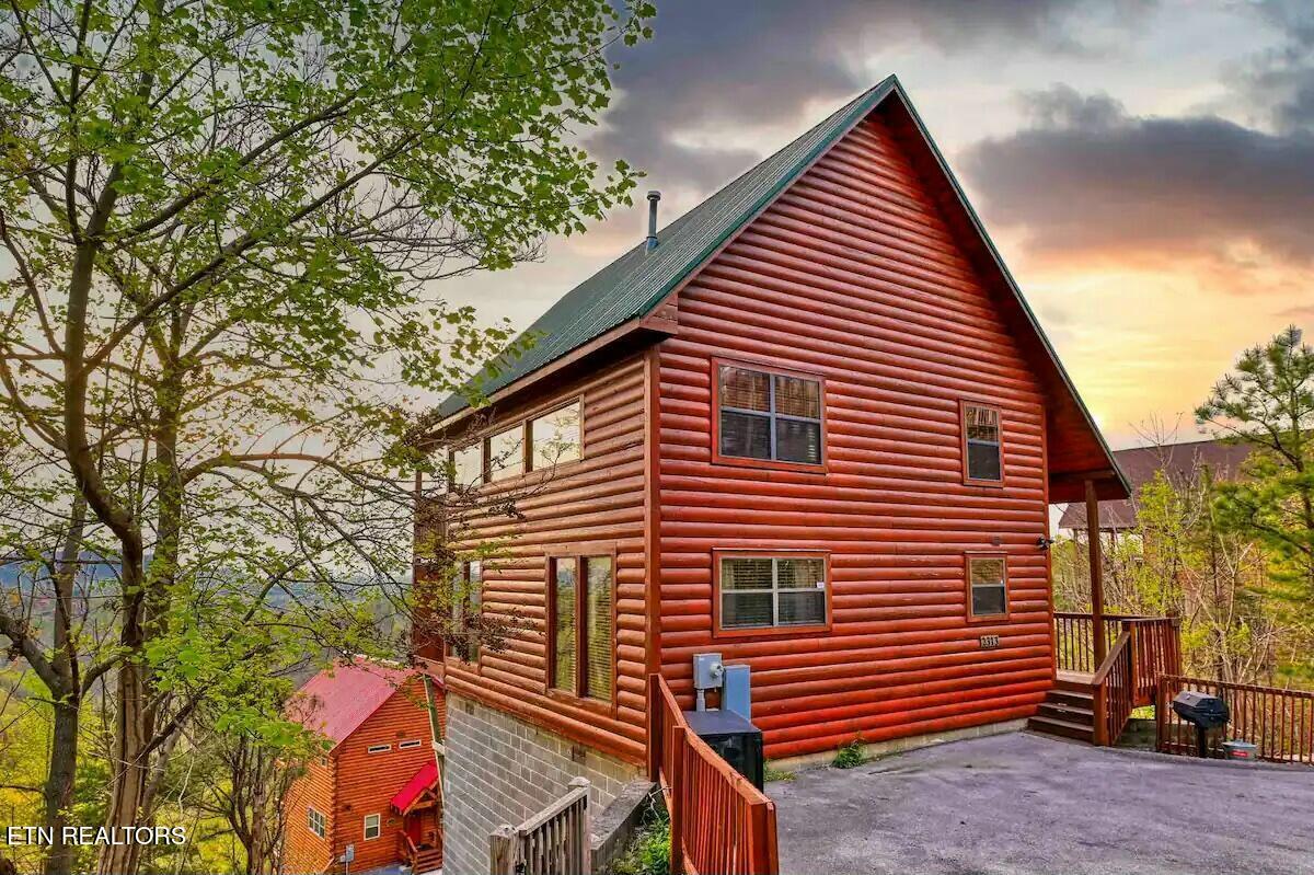 2313 Fox Berry Way