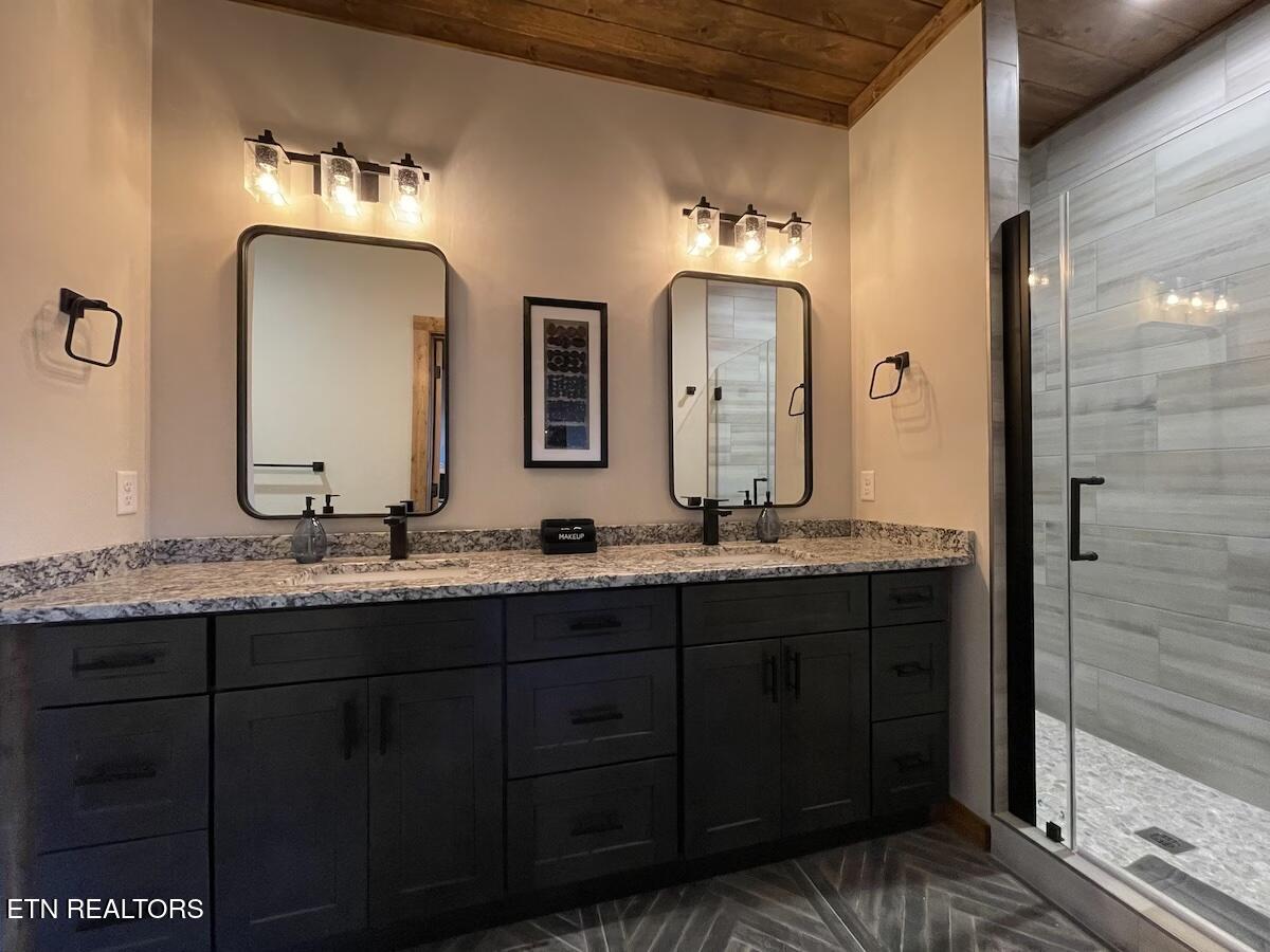 3142 Smoky Bluff Tr