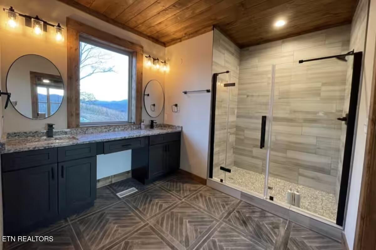 3142 Smoky Bluff Tr