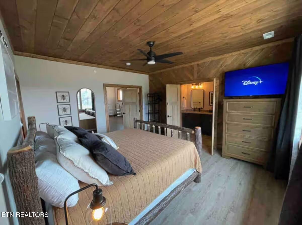 3142 Smoky Bluff Tr