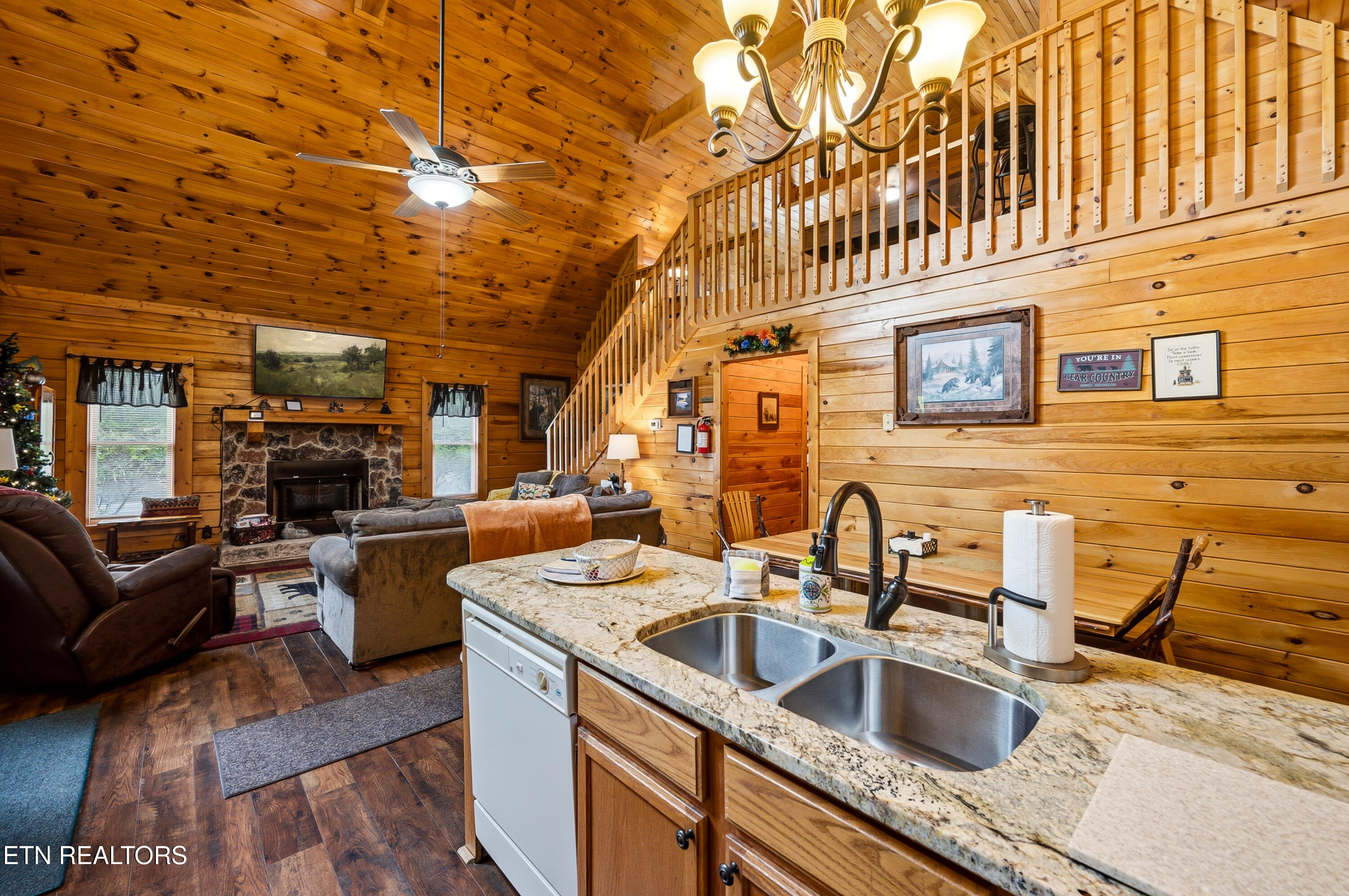 2123 Wingspan Drive