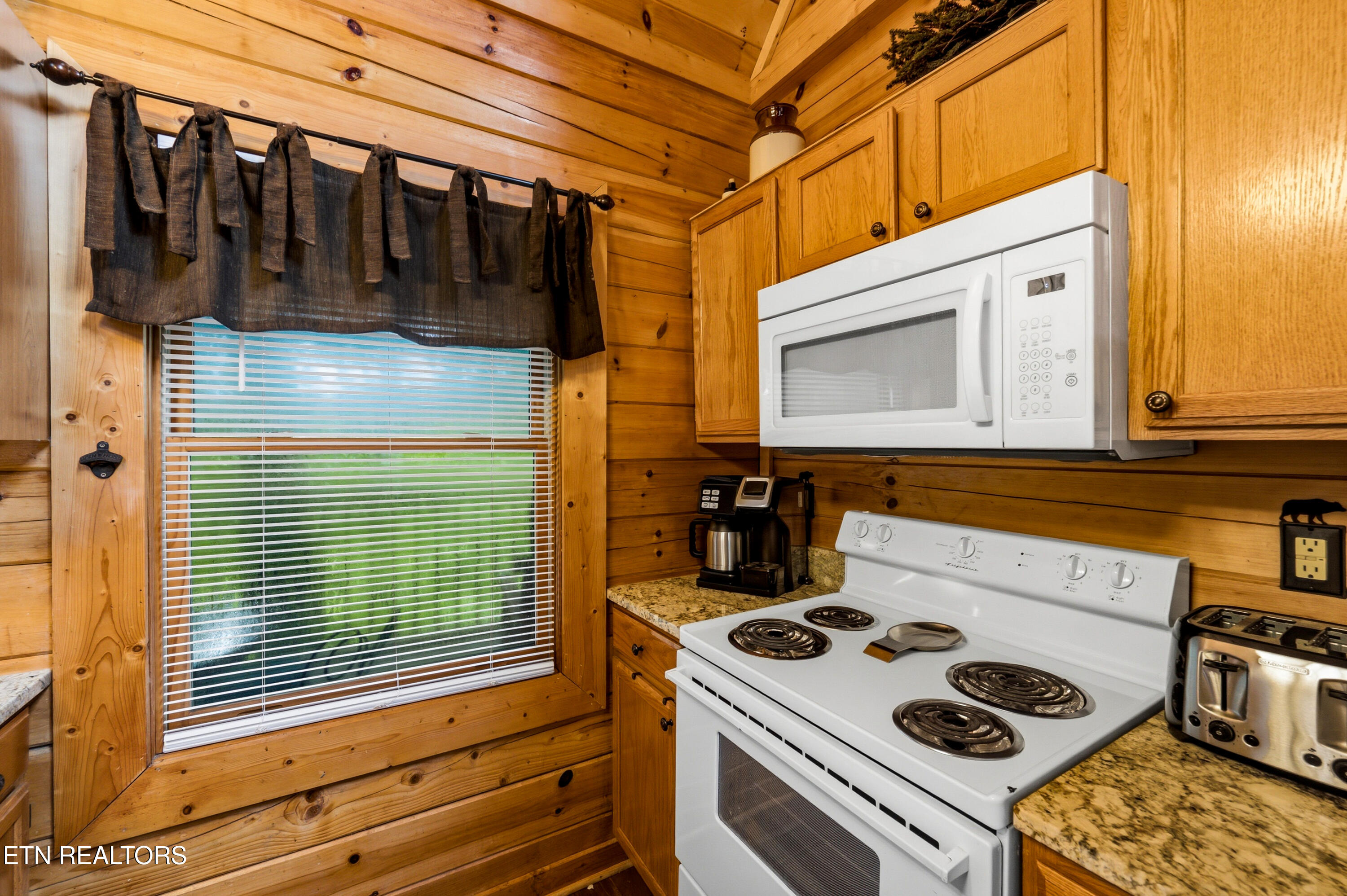 2123 Wingspan Drive