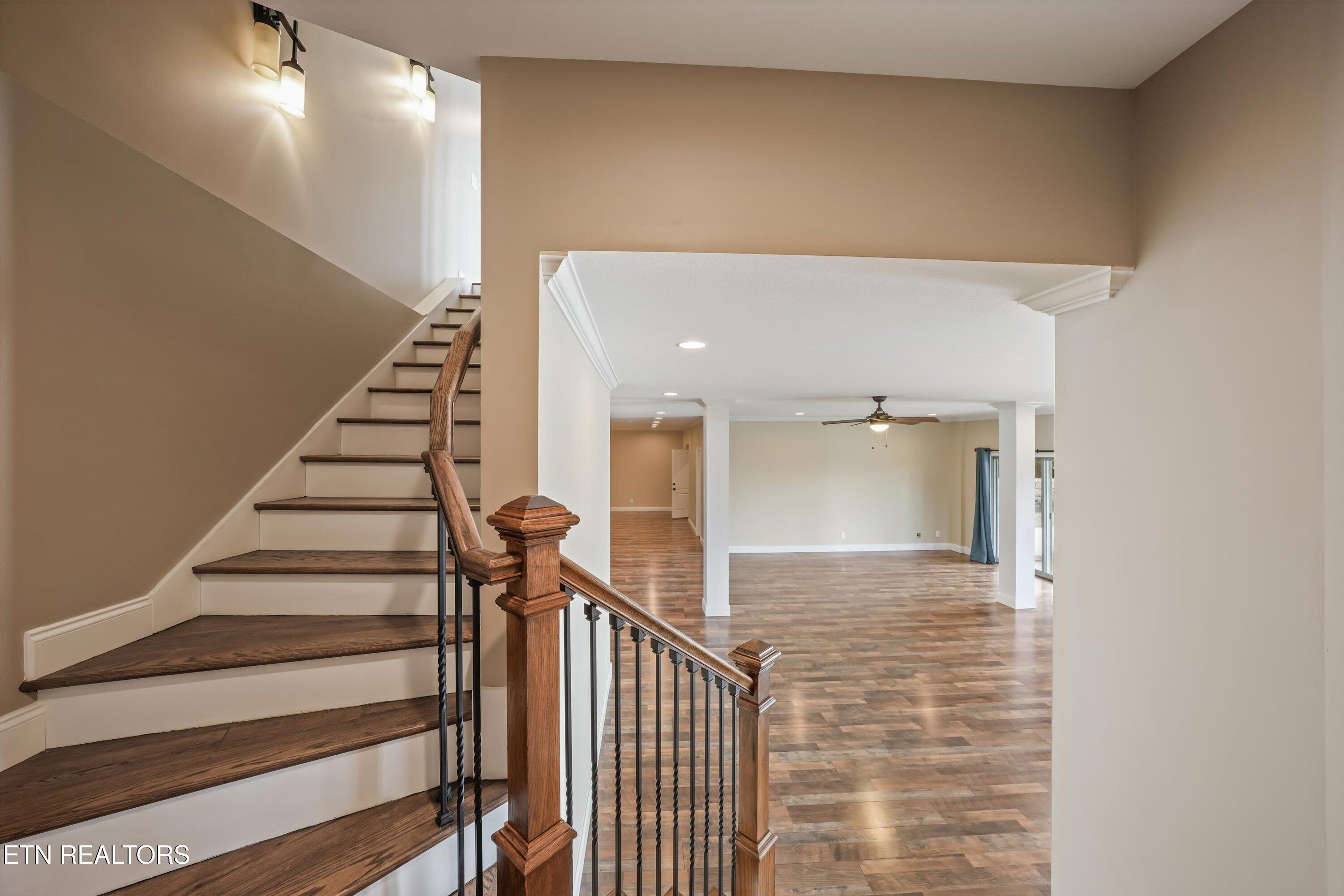 1041 Hilltop Lane