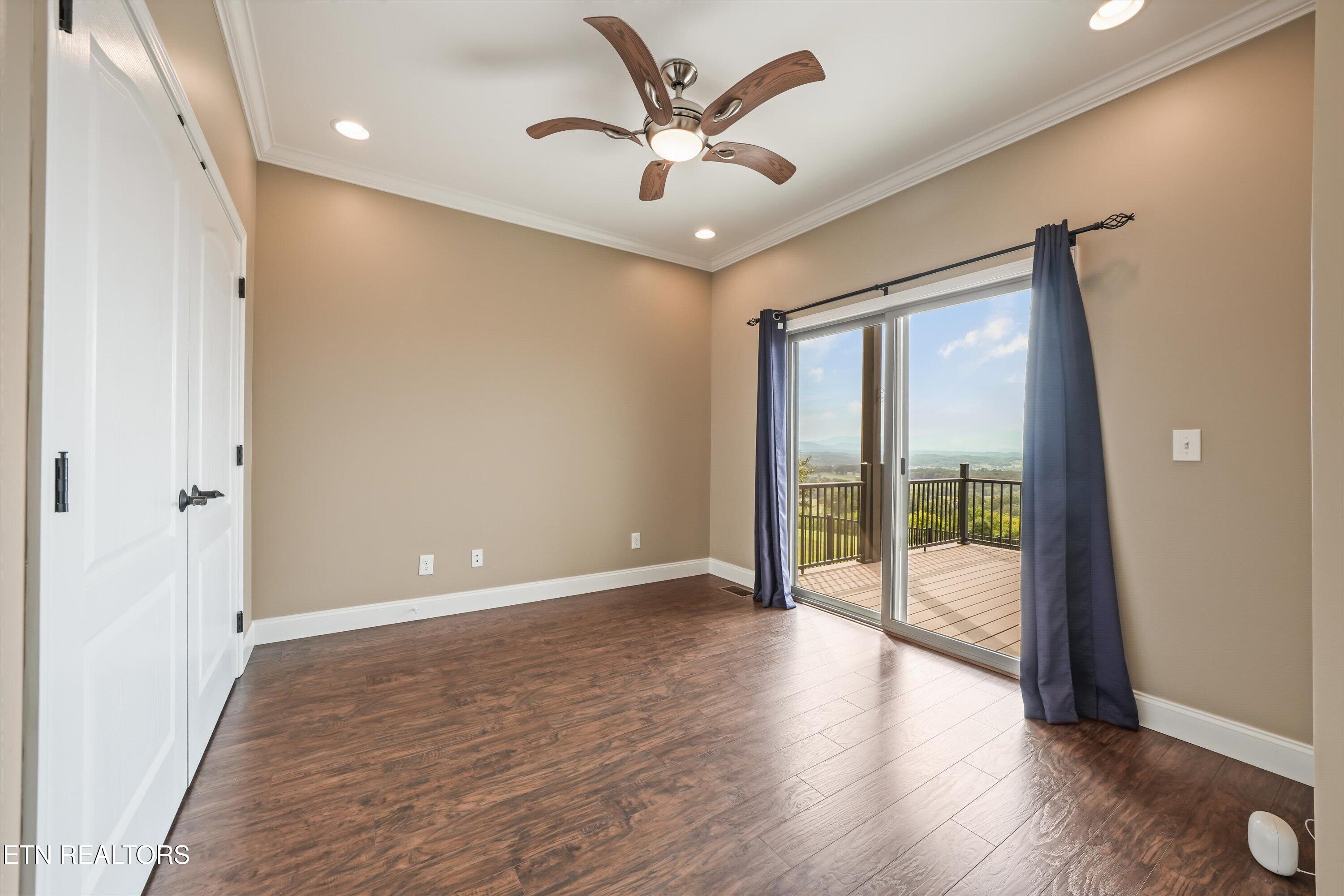 1041 Hilltop Lane
