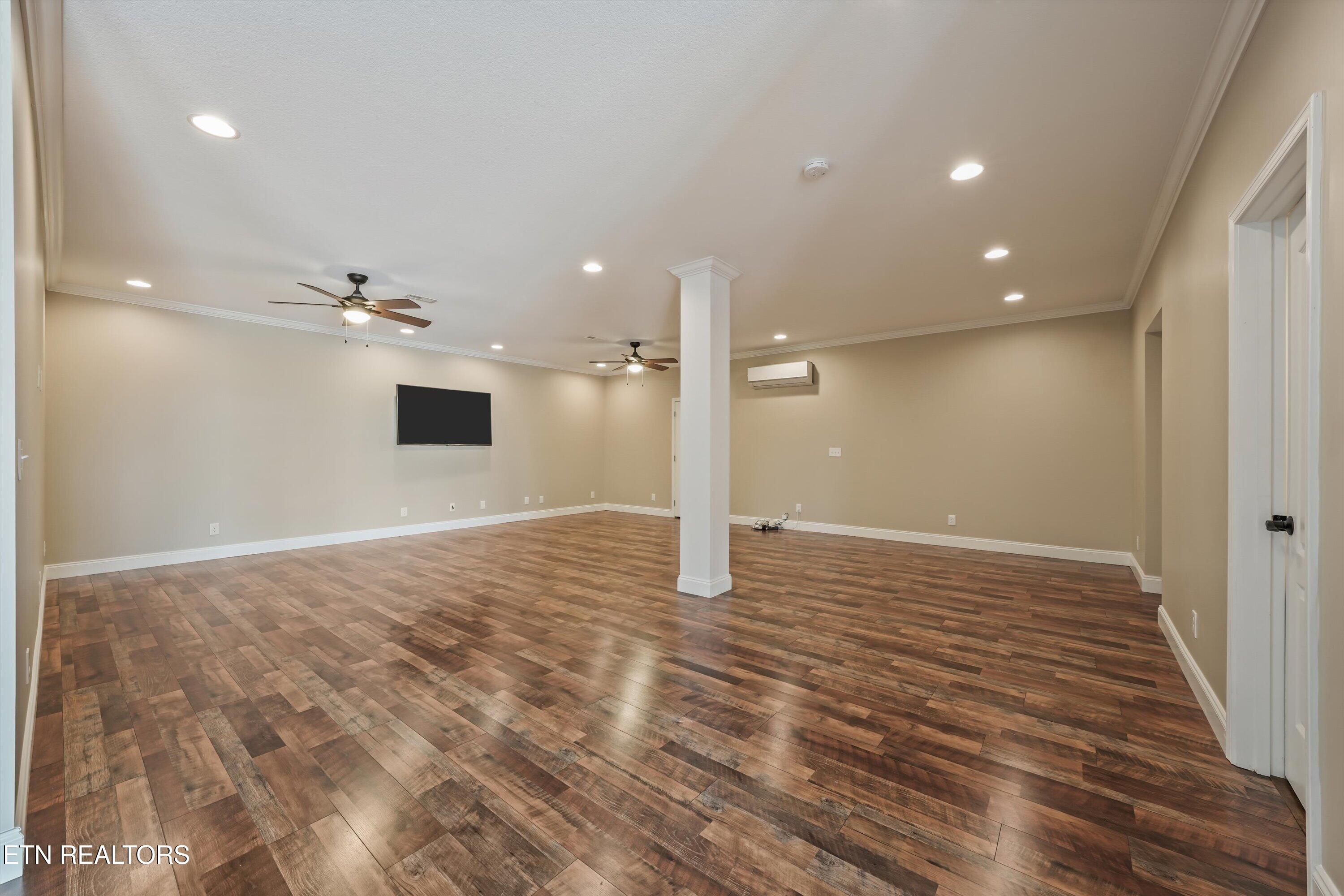 1041 Hilltop Lane