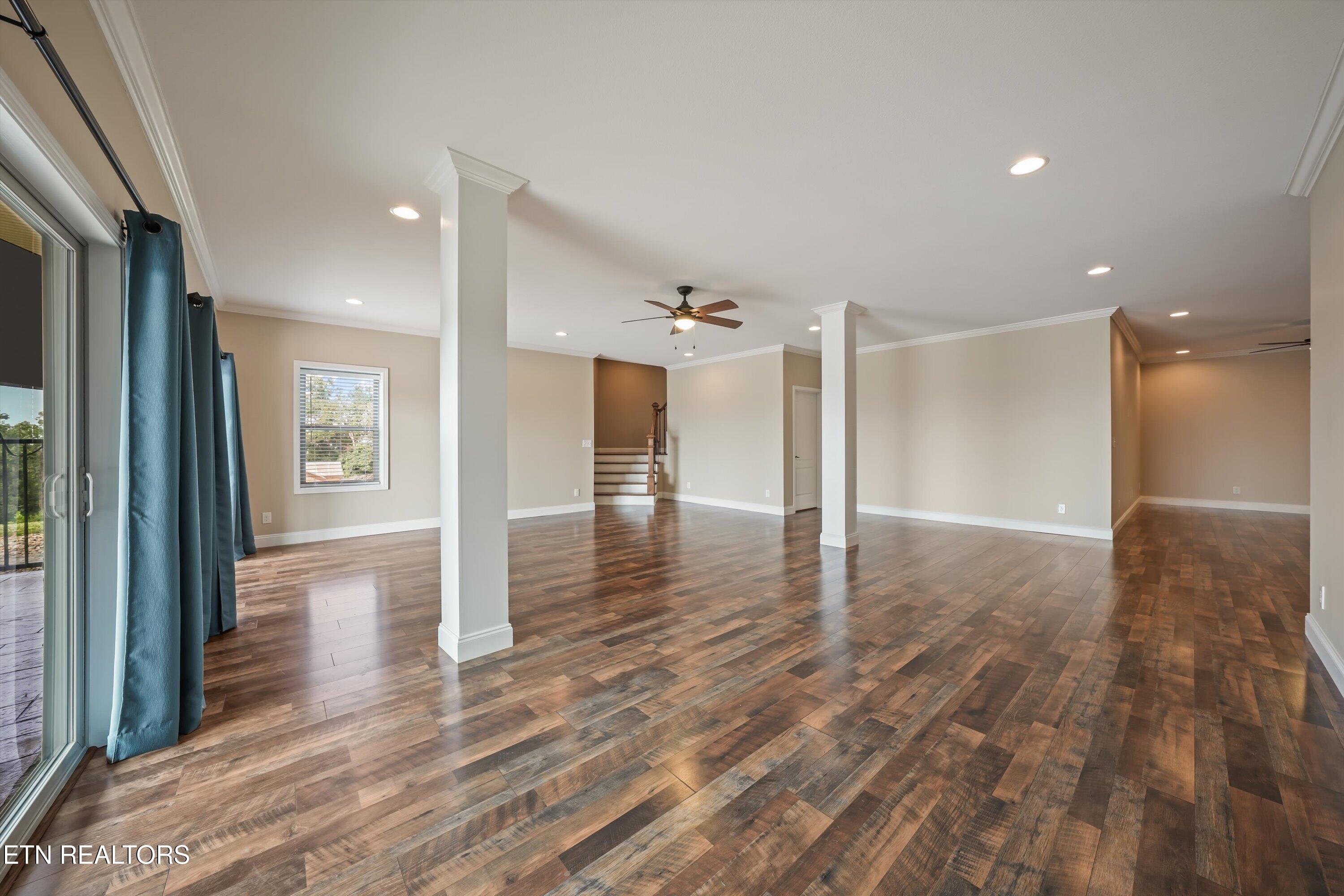 1041 Hilltop Lane