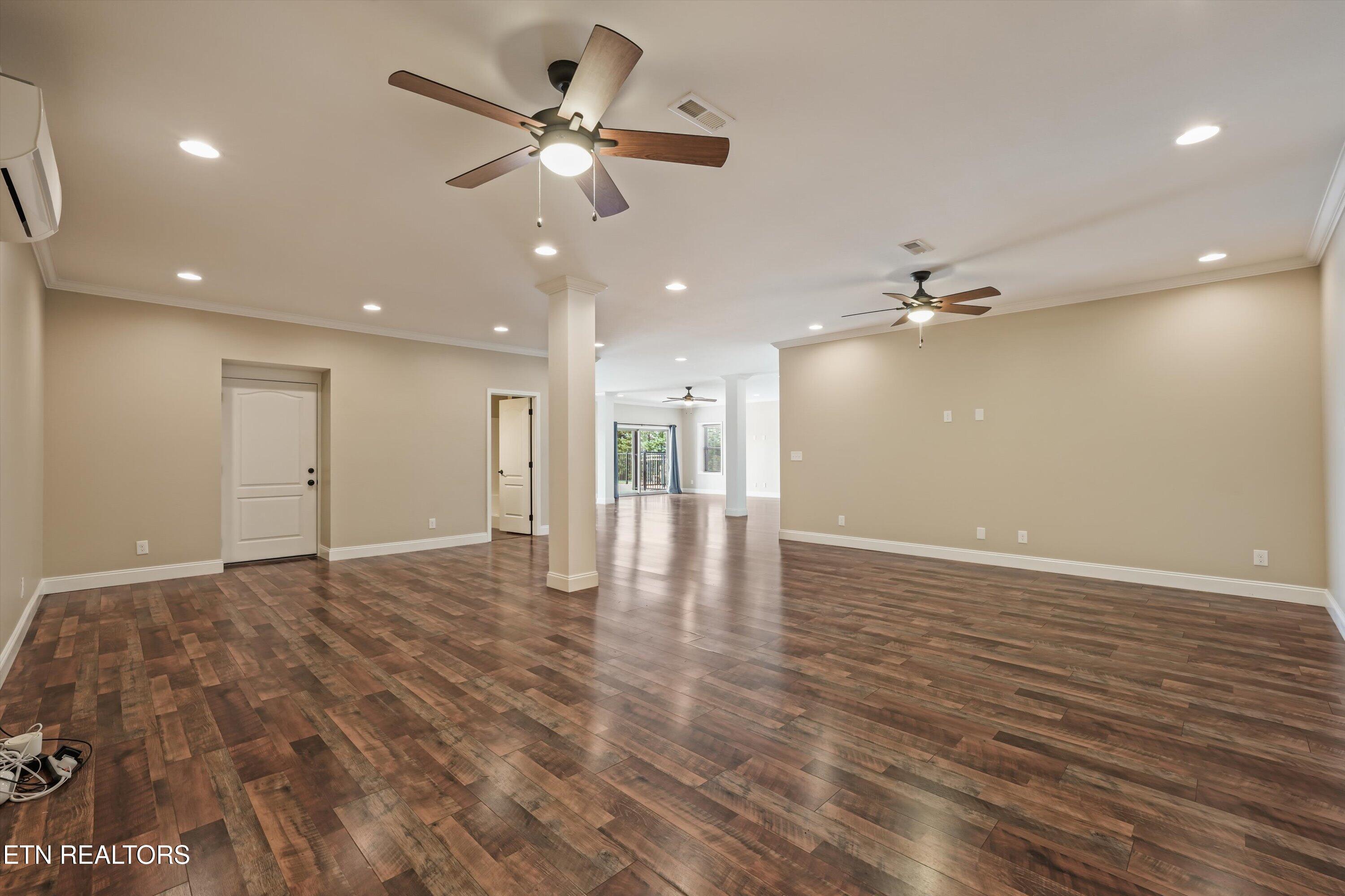 1041 Hilltop Lane
