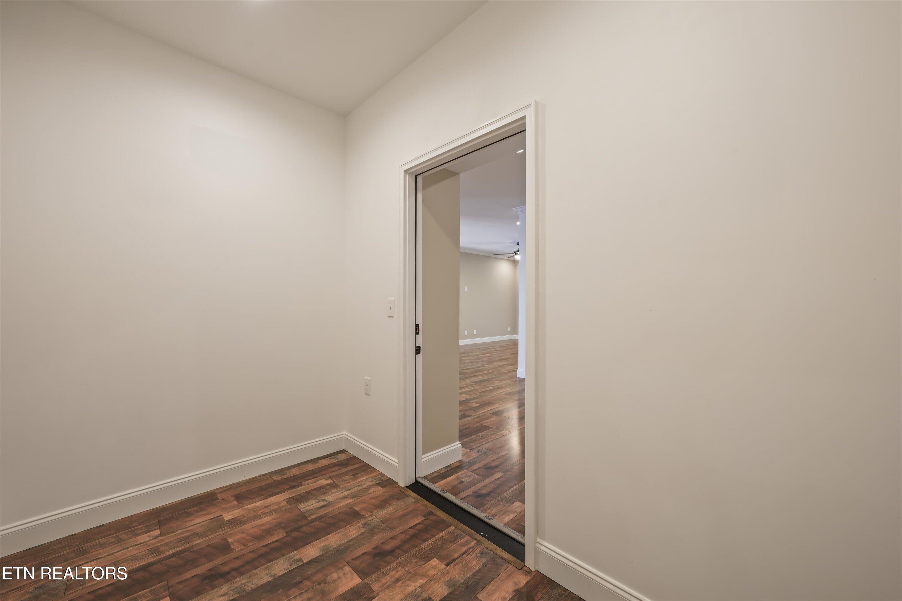 1041 Hilltop Lane