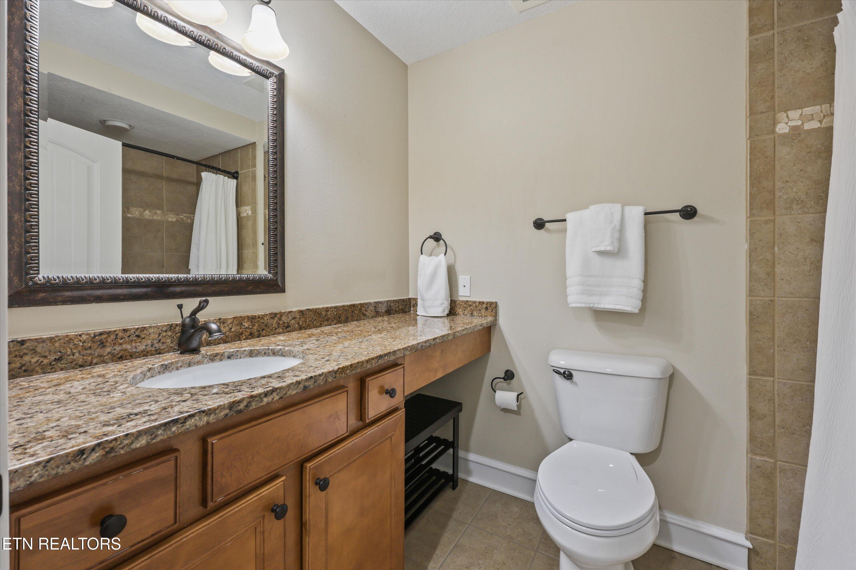 615 Waterside Circle