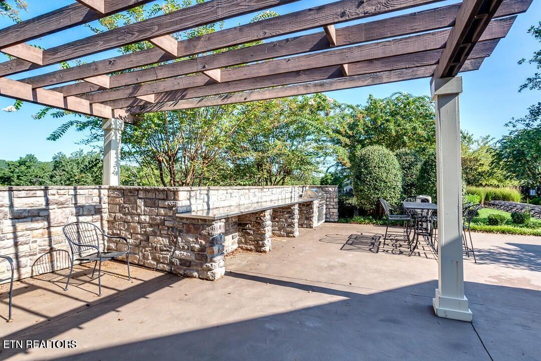 615 Waterside Circle