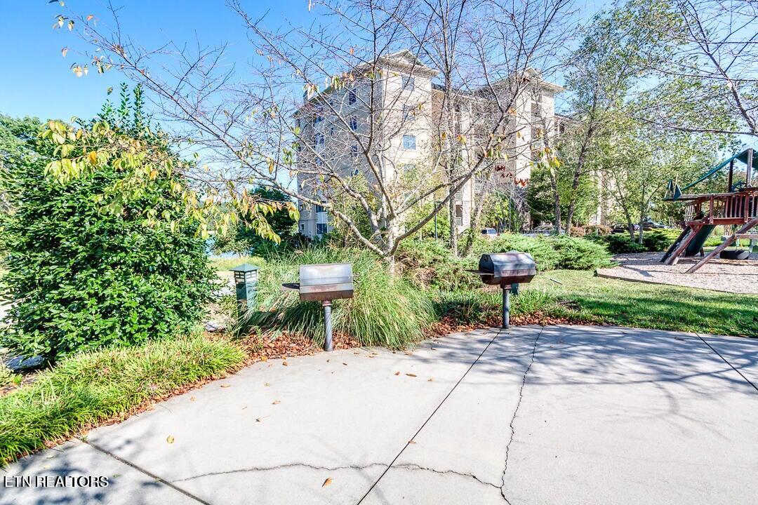 615 Waterside Circle