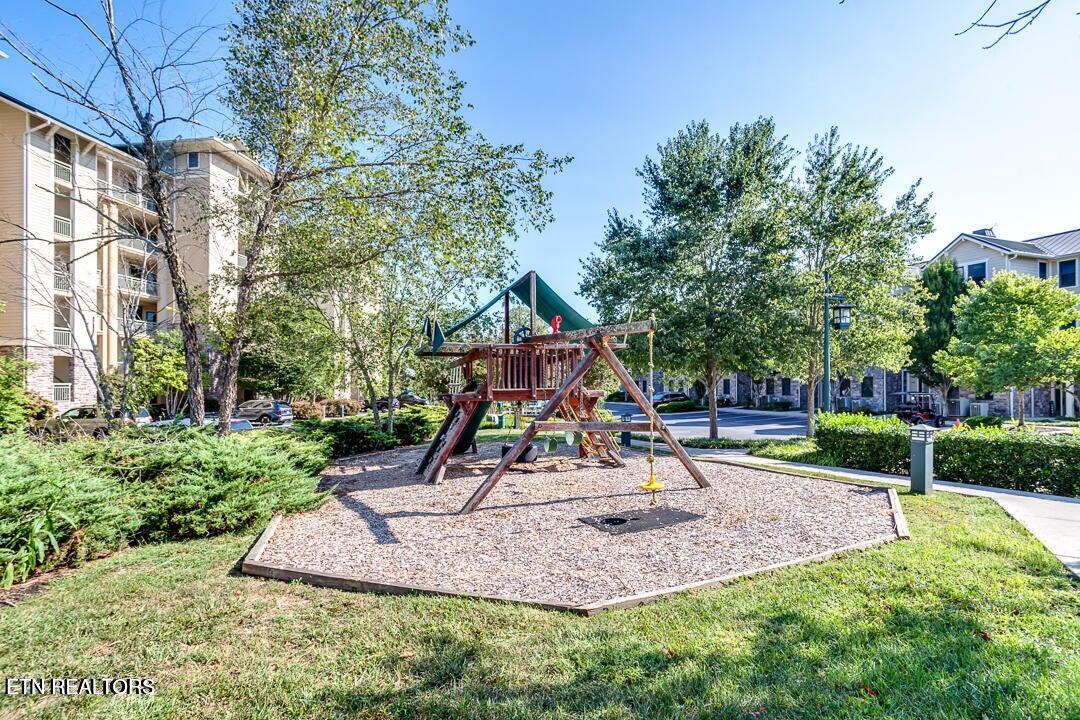 615 Waterside Circle