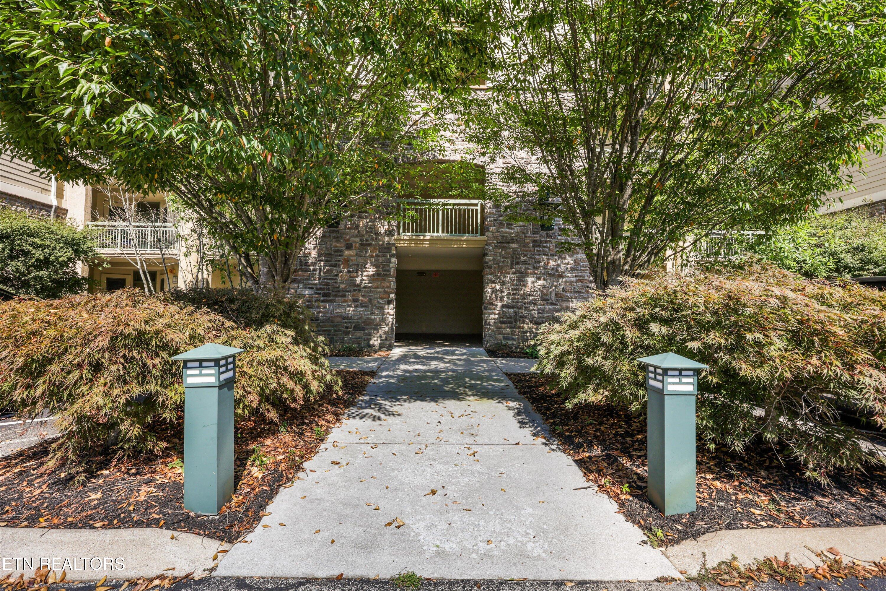 615 Waterside Circle