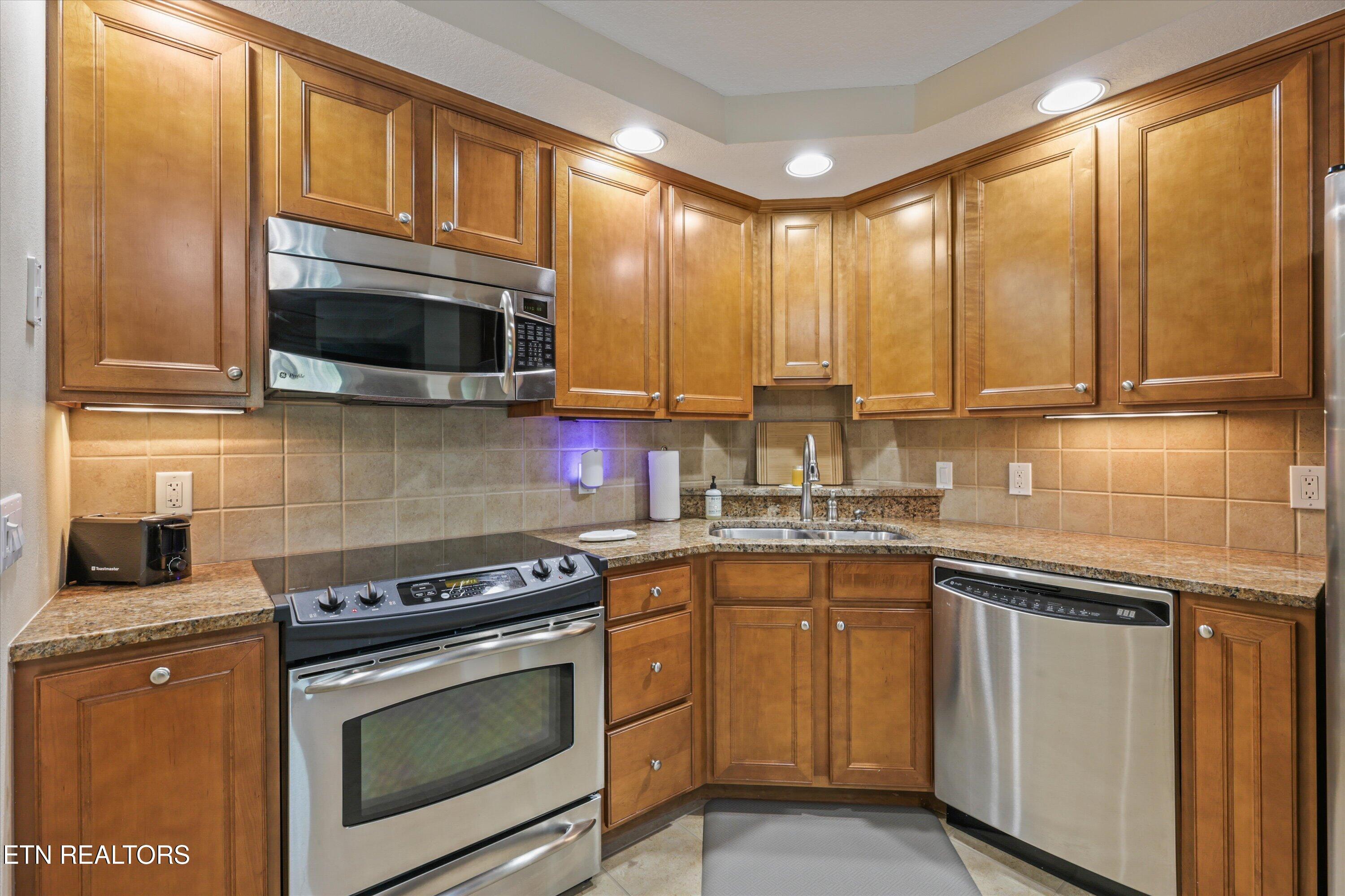 615 Waterside Circle