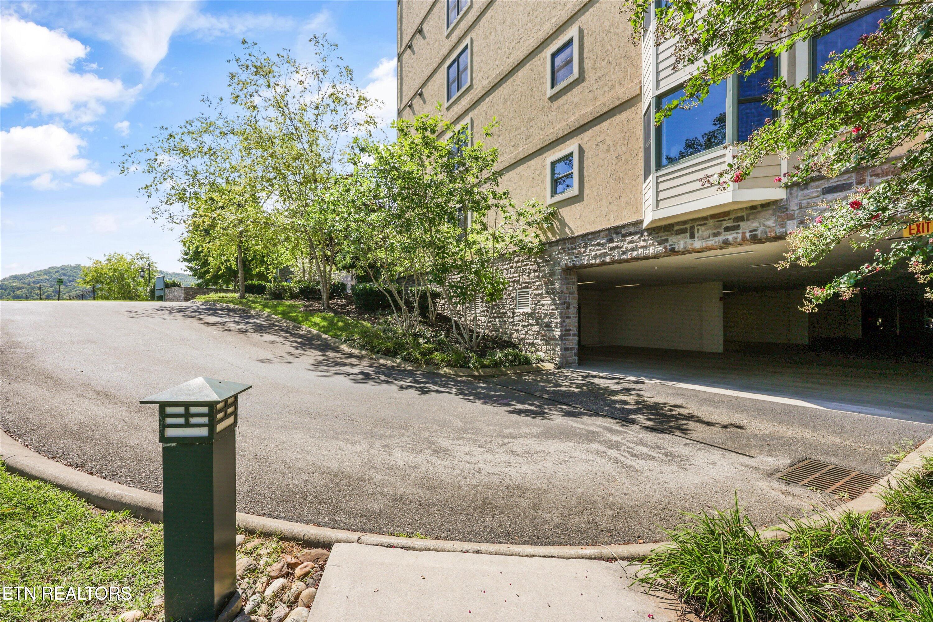 615 Waterside Circle
