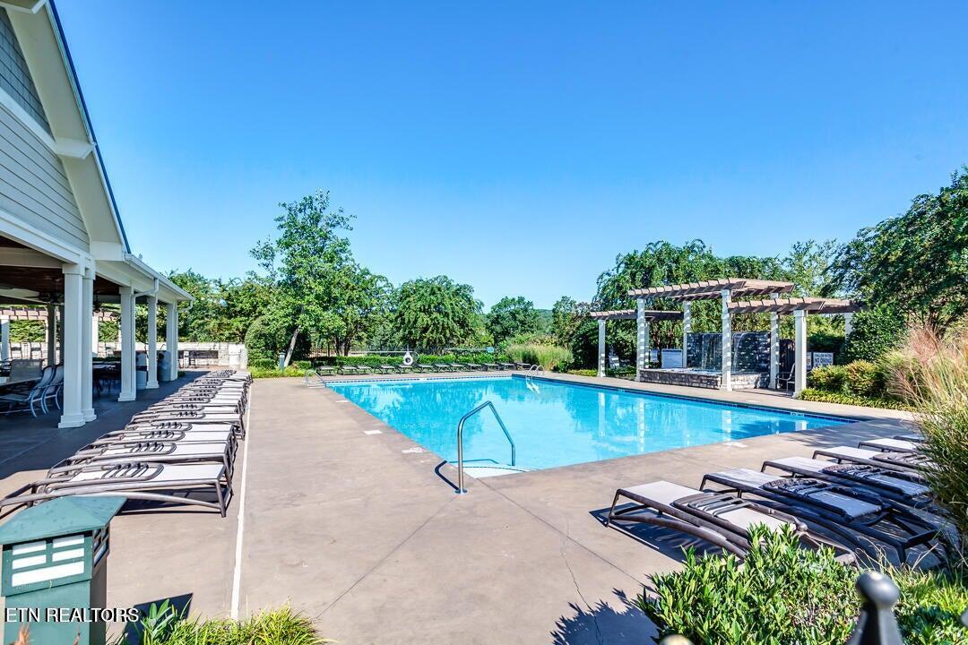 615 Waterside Circle