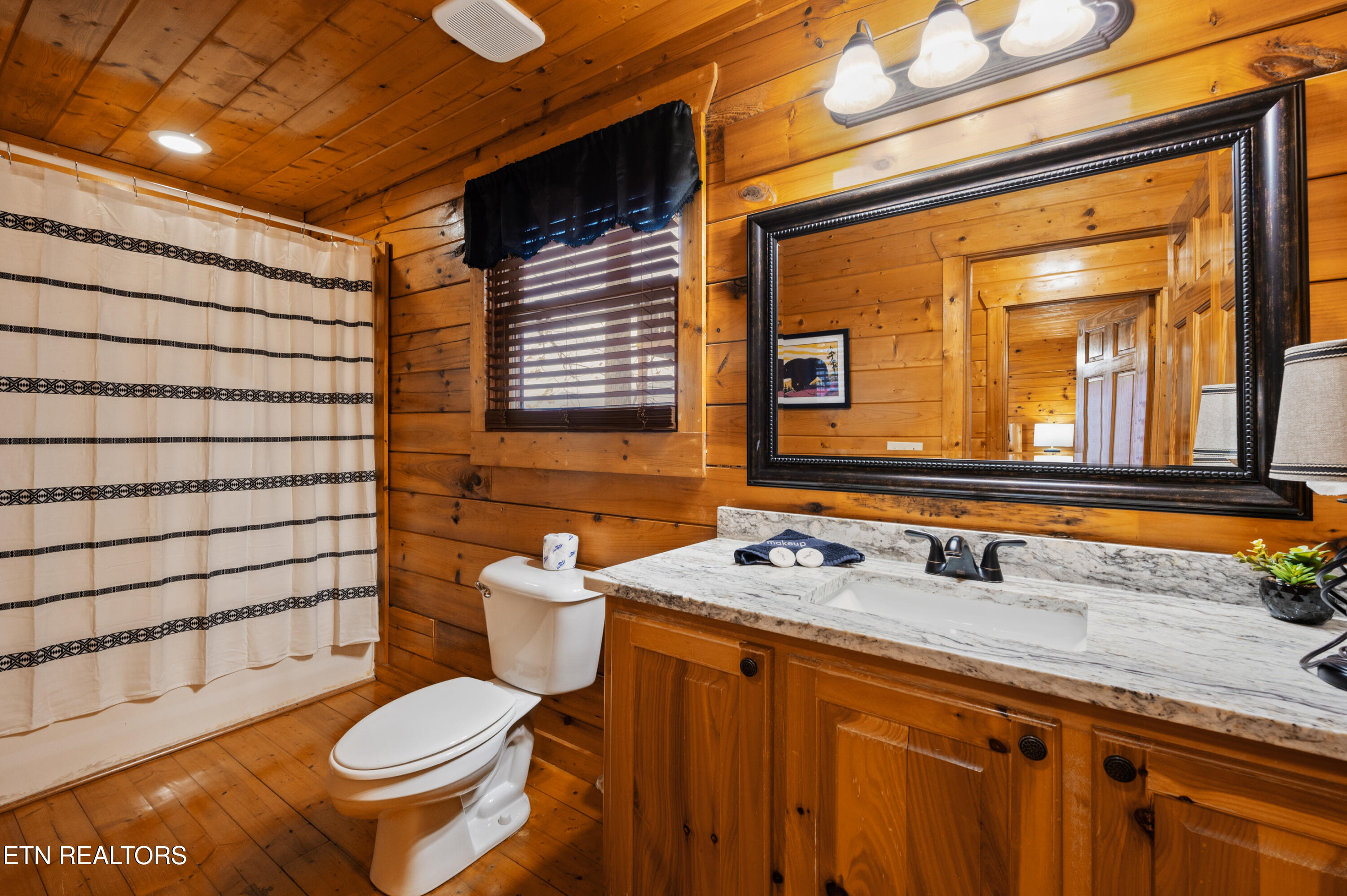 2251 Upper Middle Creek Rd