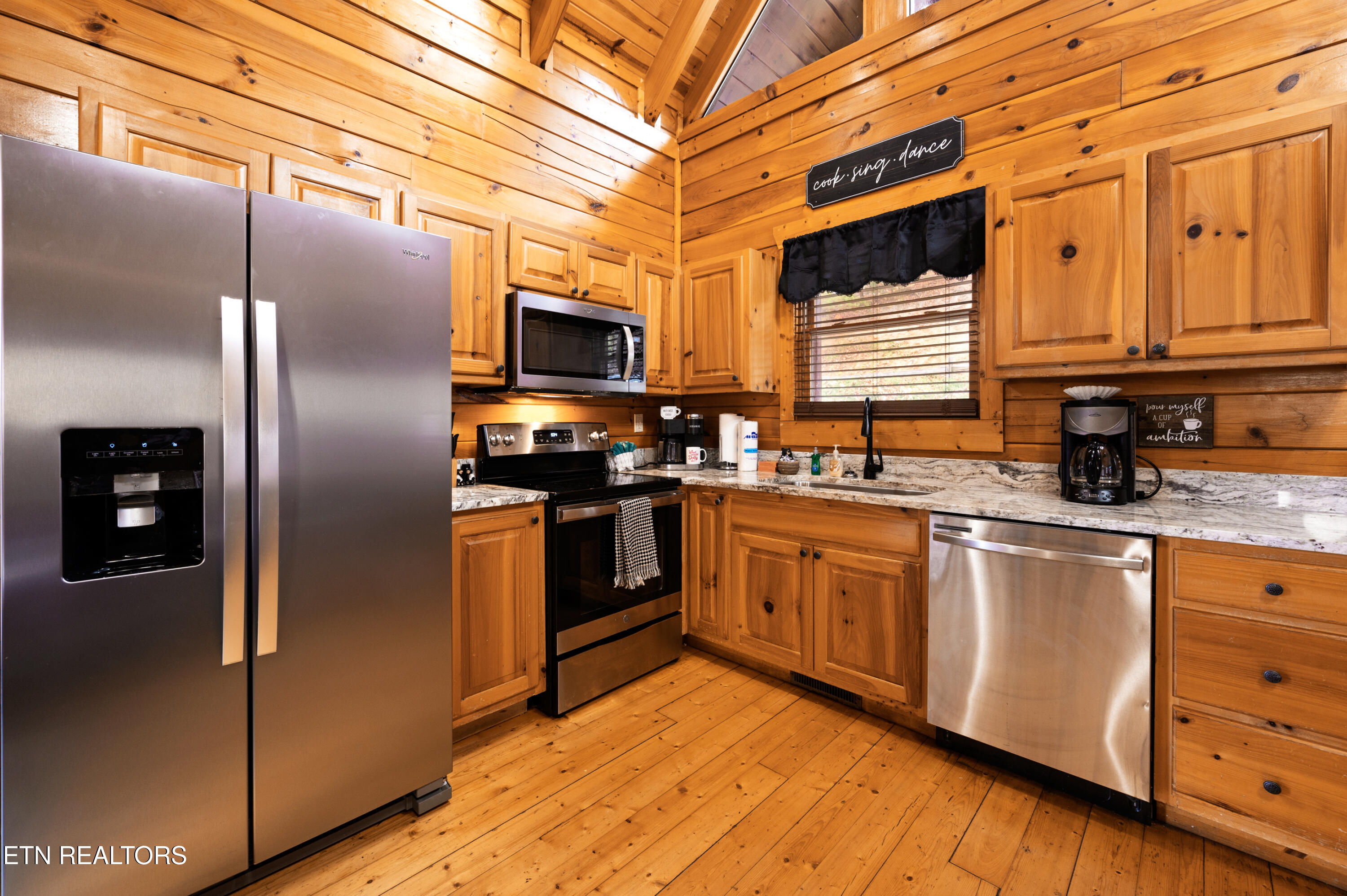 2251 Upper Middle Creek Rd