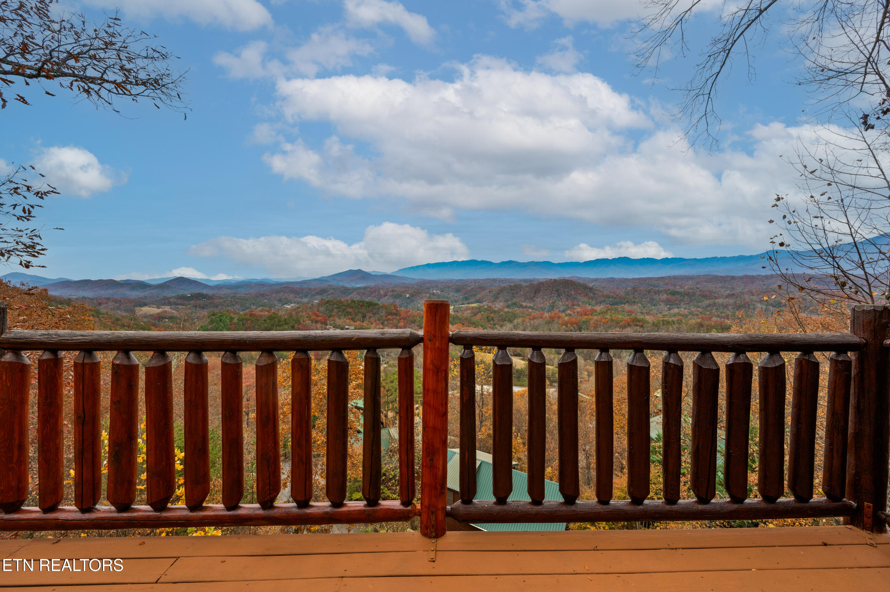 2251 Upper Middle Creek Rd