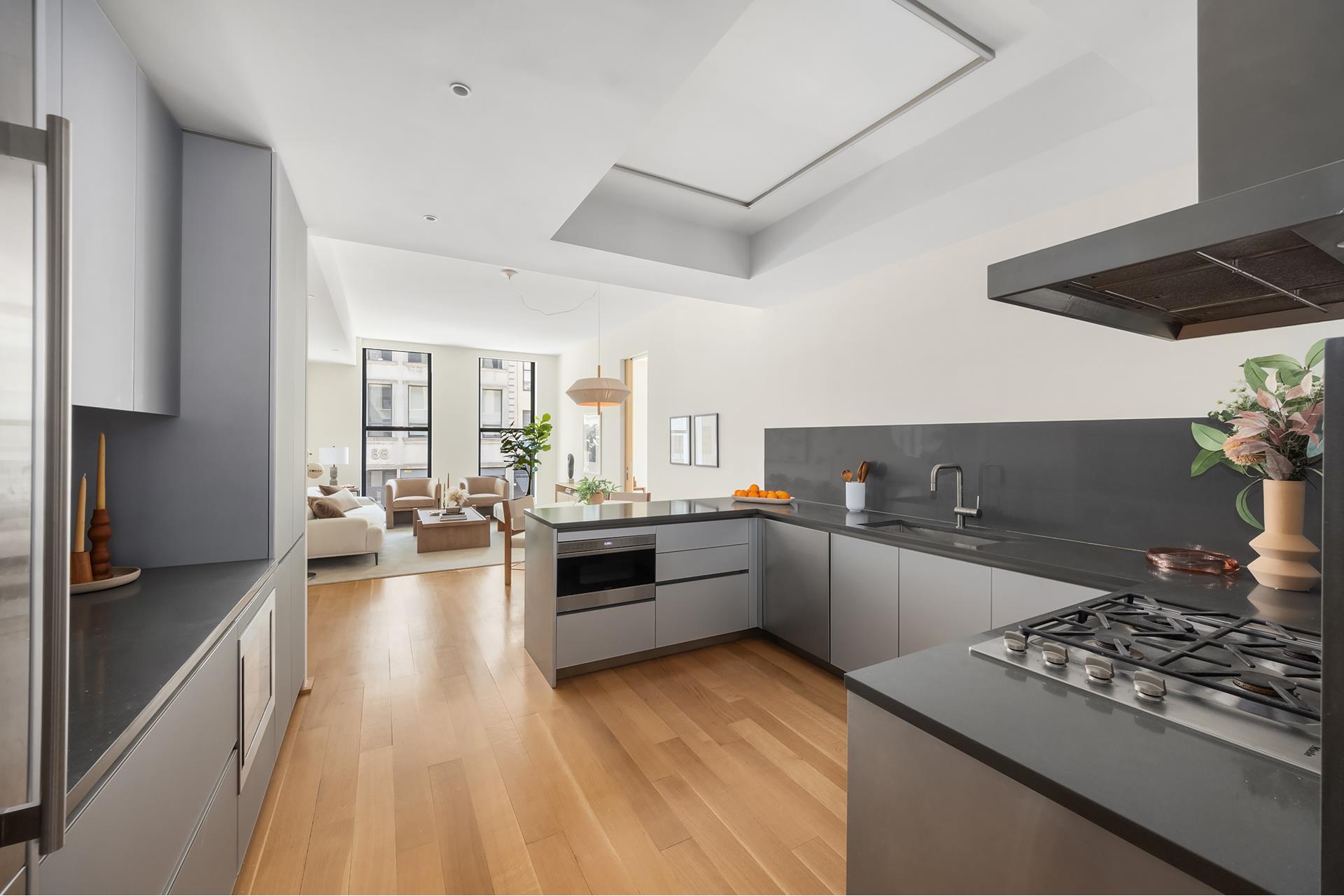 71 READE Street 2C