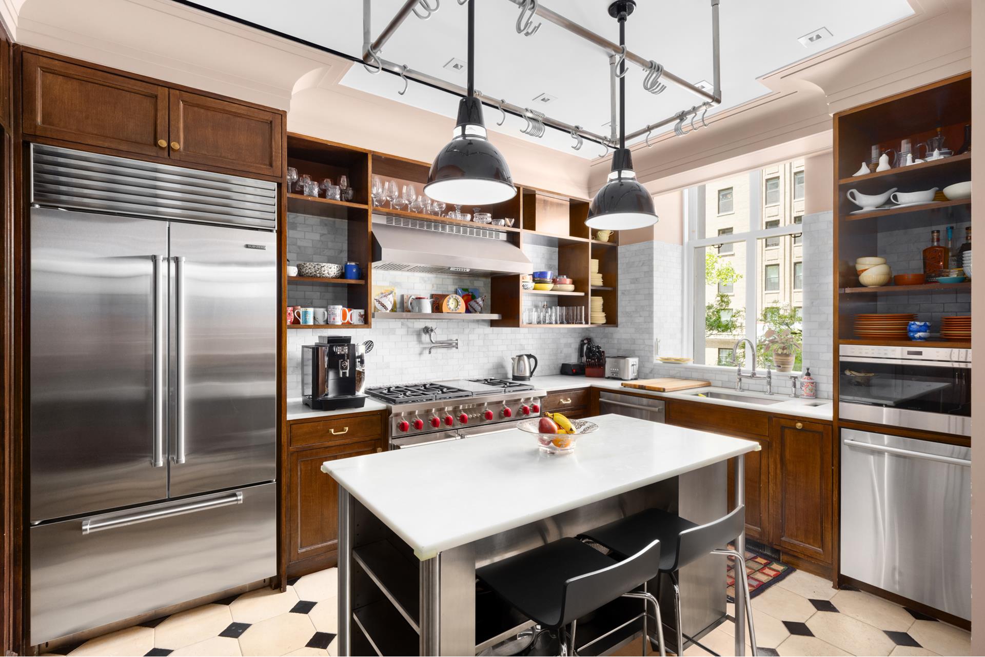 390 W END Avenue 2H