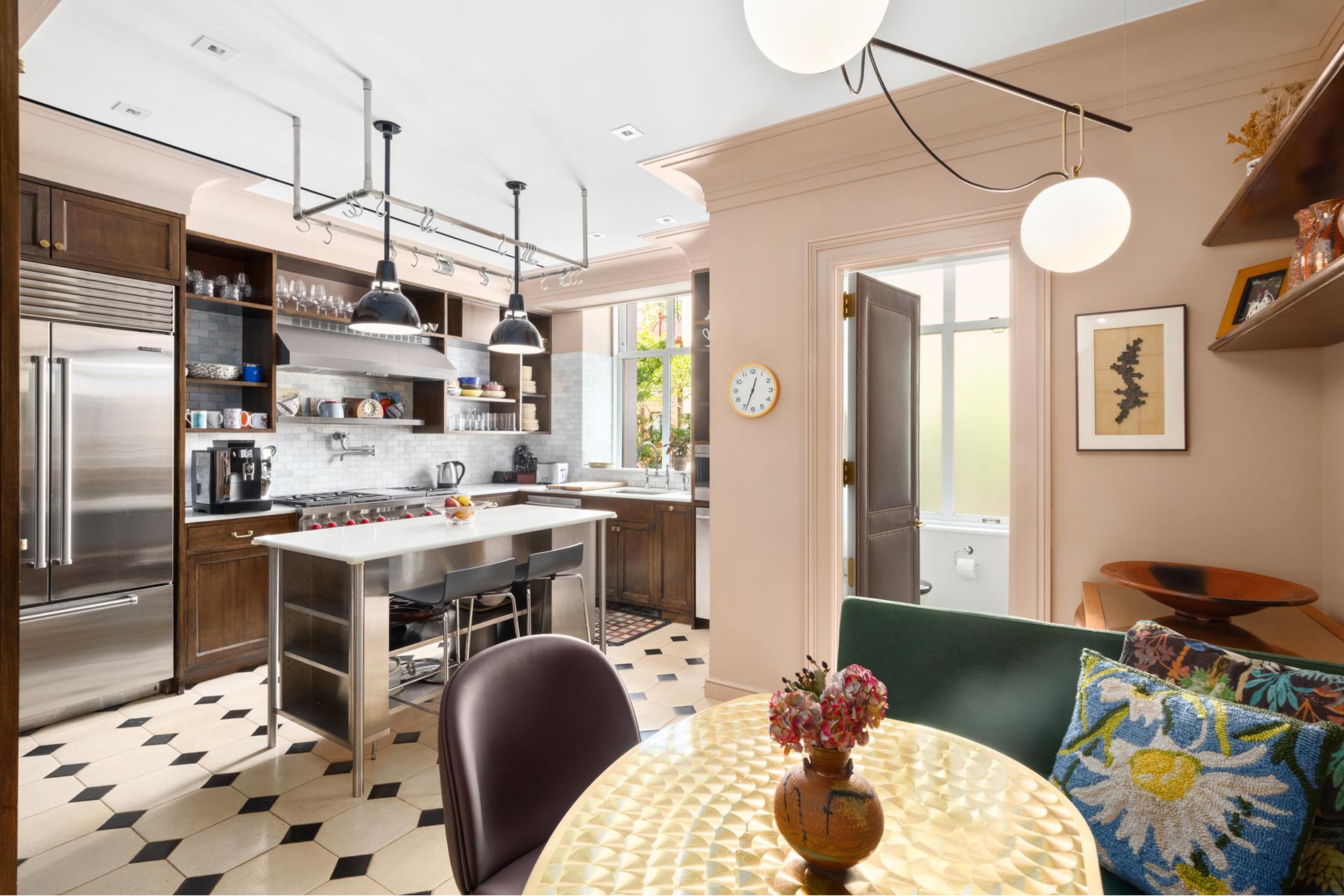 390 W END Avenue 2H