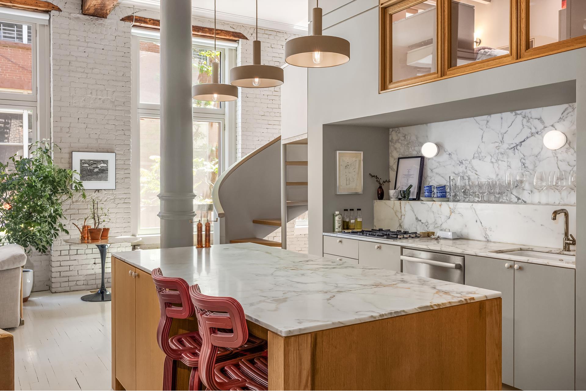 132 GREENE Street 3R