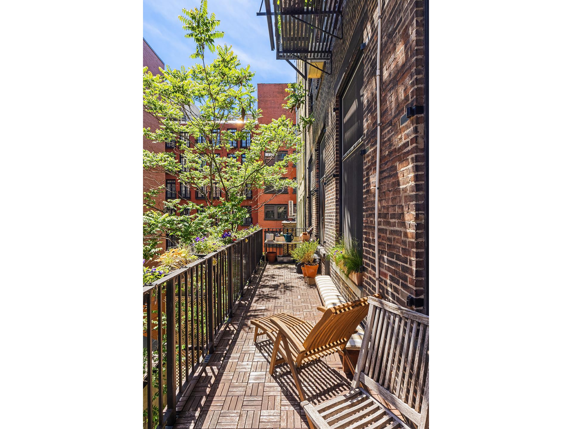 132 GREENE Street 3R