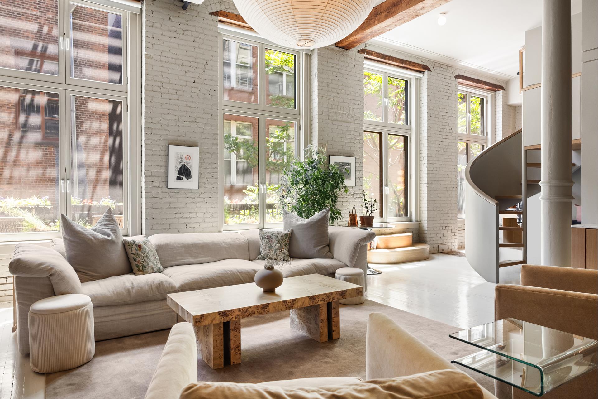 132 GREENE Street 3R