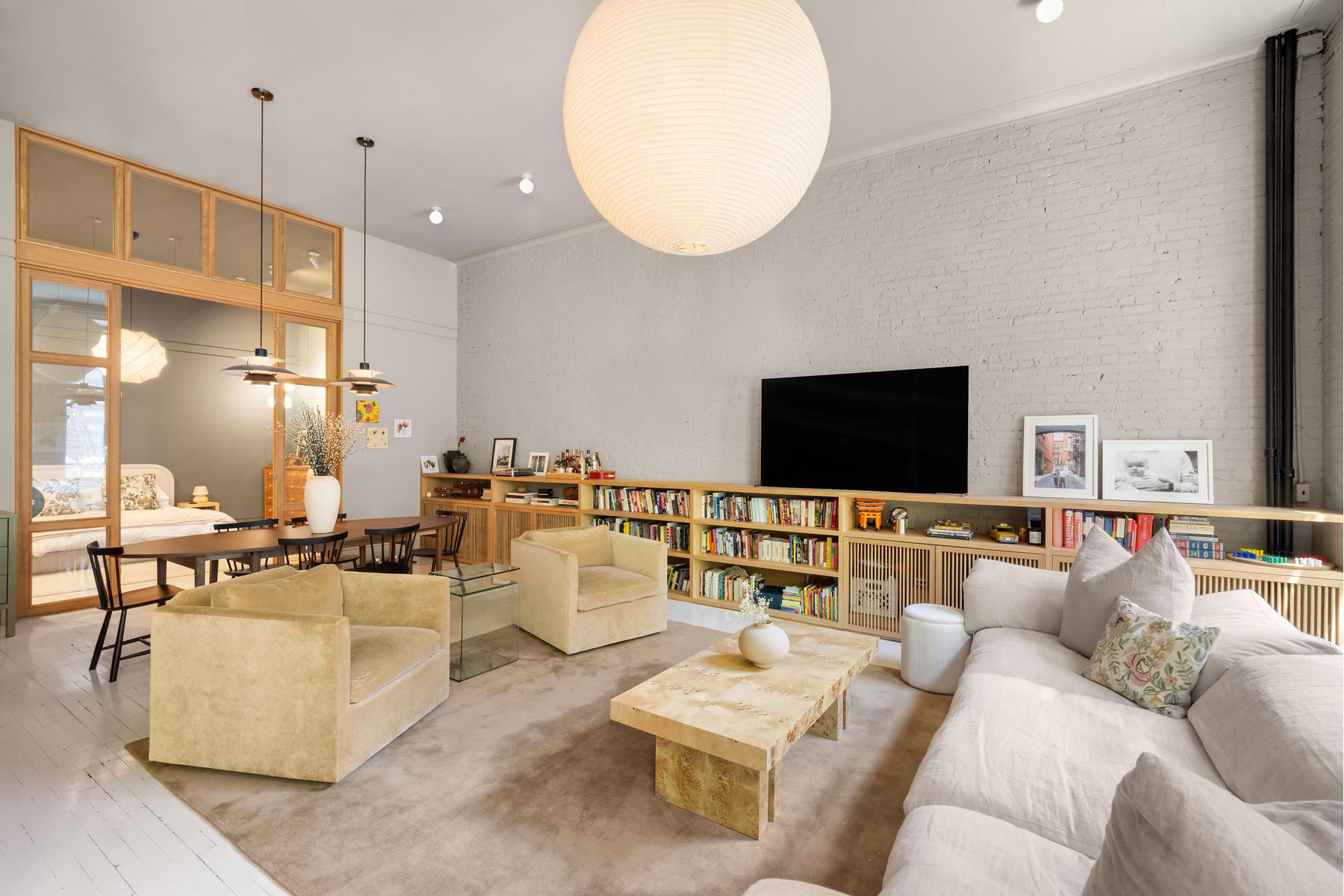 132 GREENE Street 3R