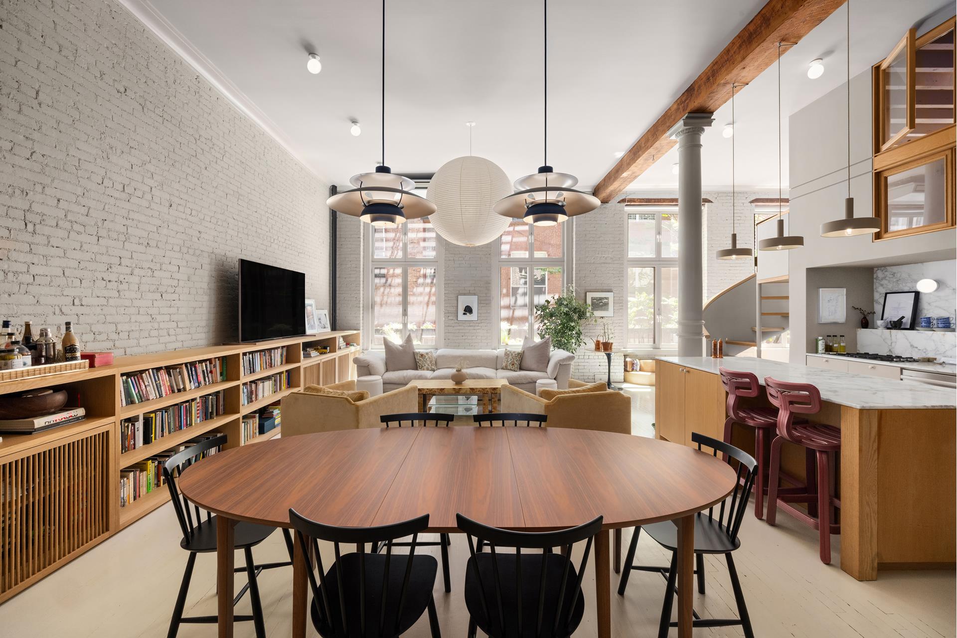 132 GREENE Street 3R