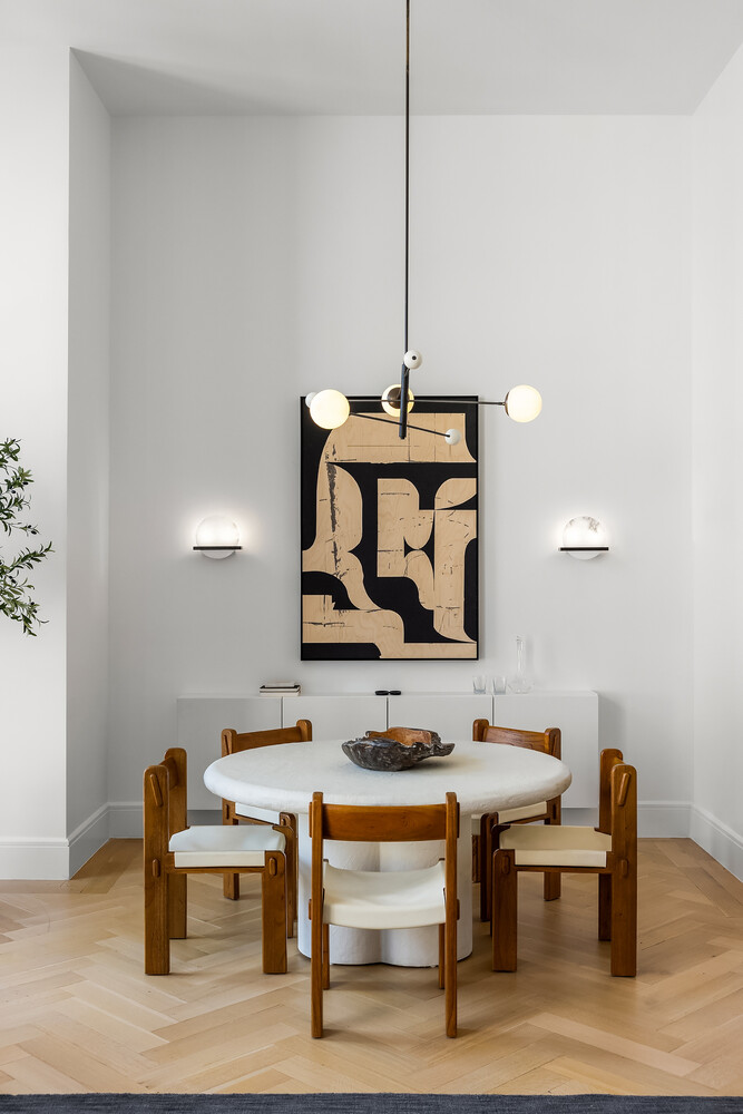 215 E 19TH Street 8E