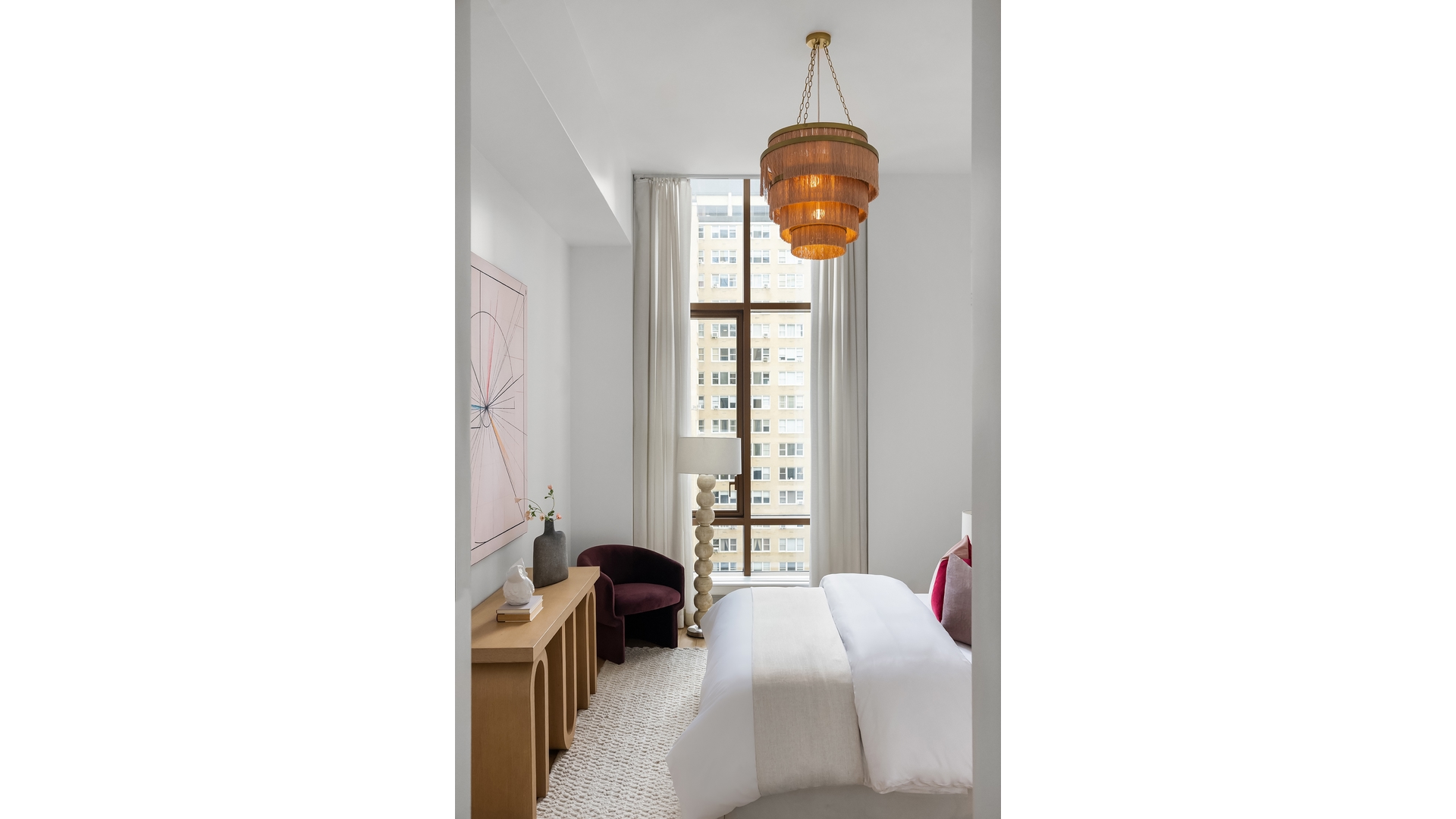 215 E 19TH Street 8E