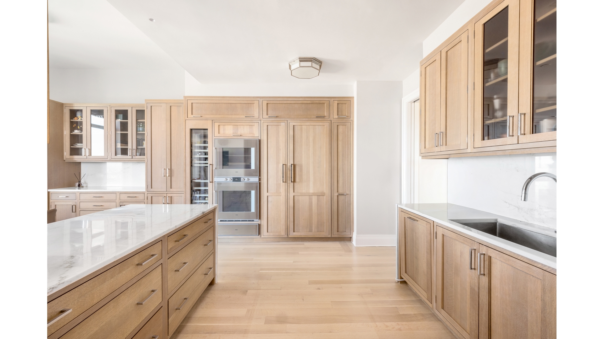 30 PARK Place 67A