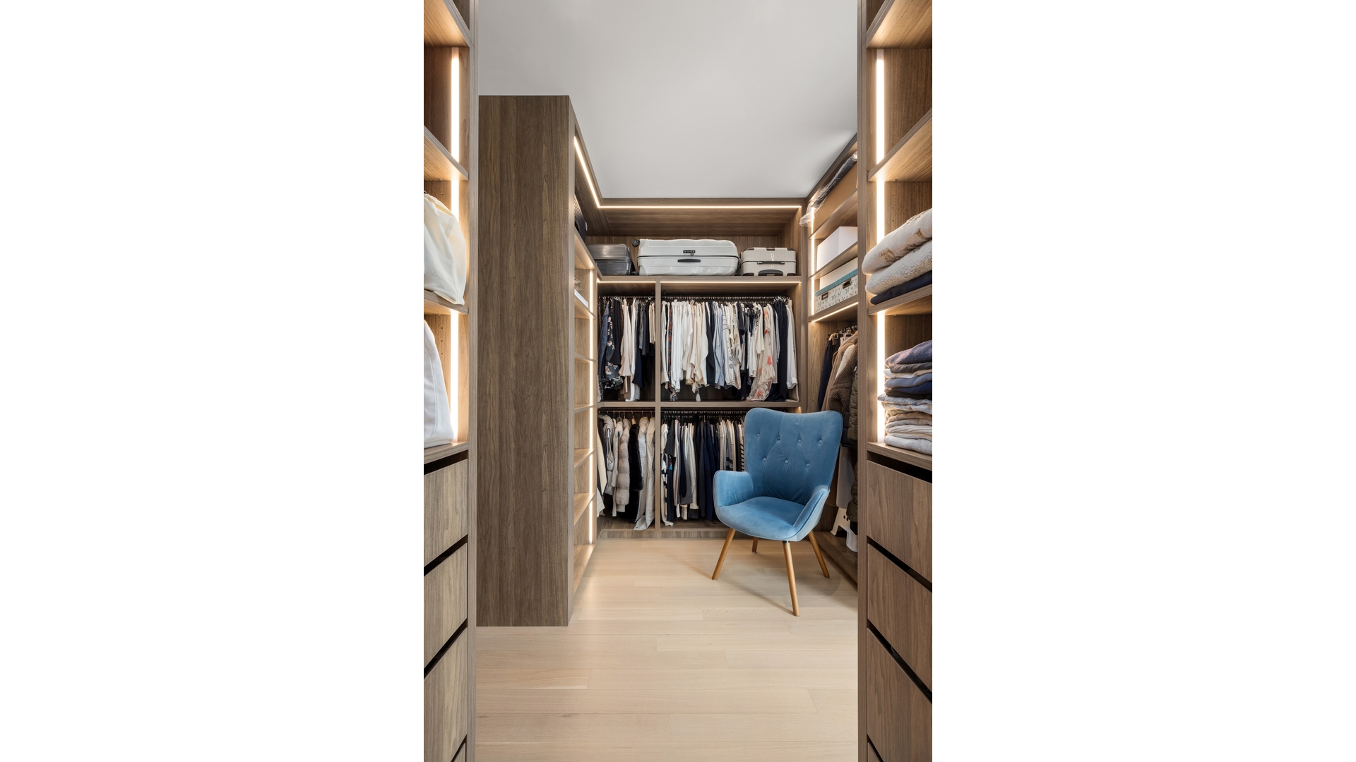 30 PARK Place 67A