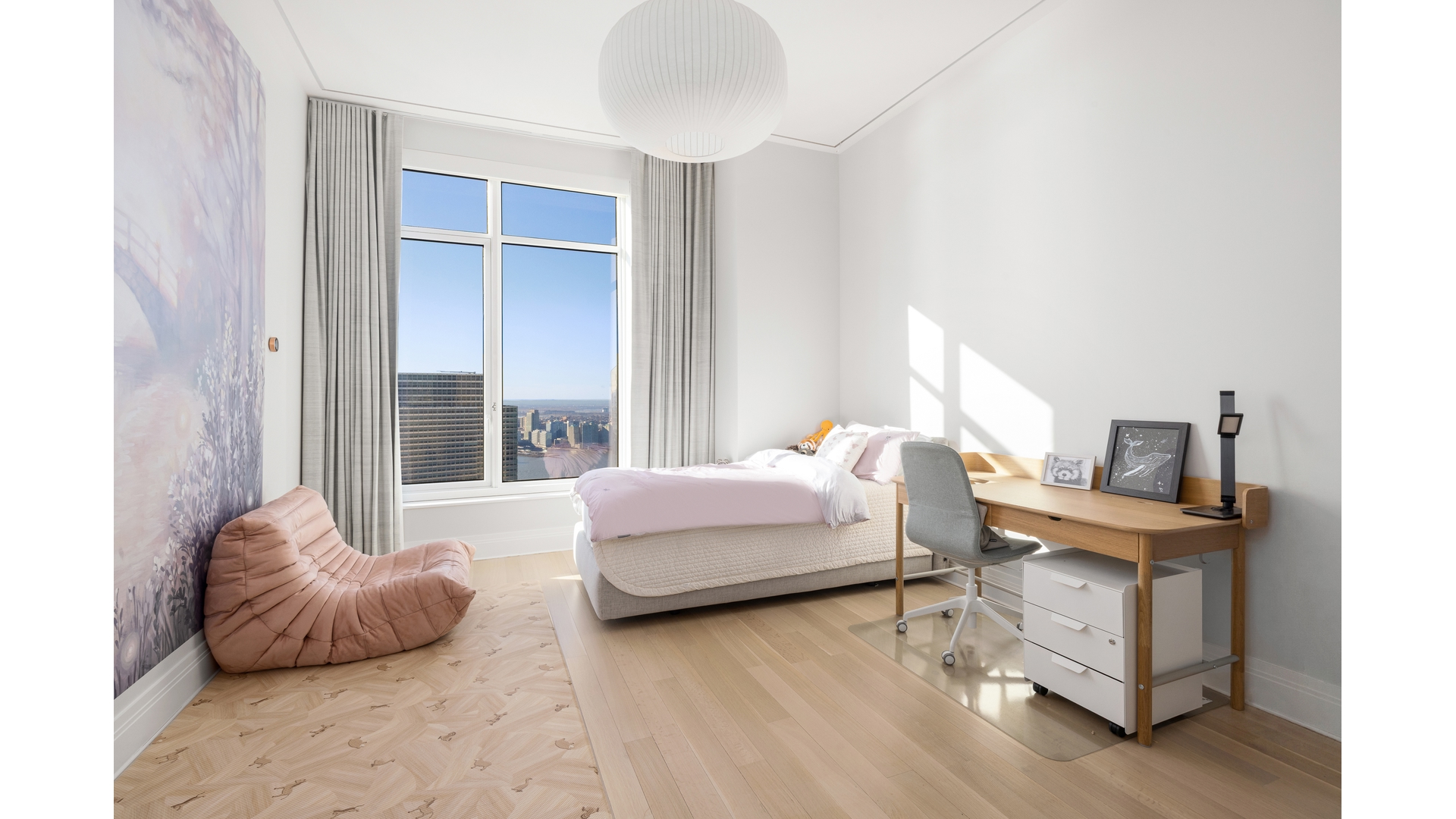 30 PARK Place 67A