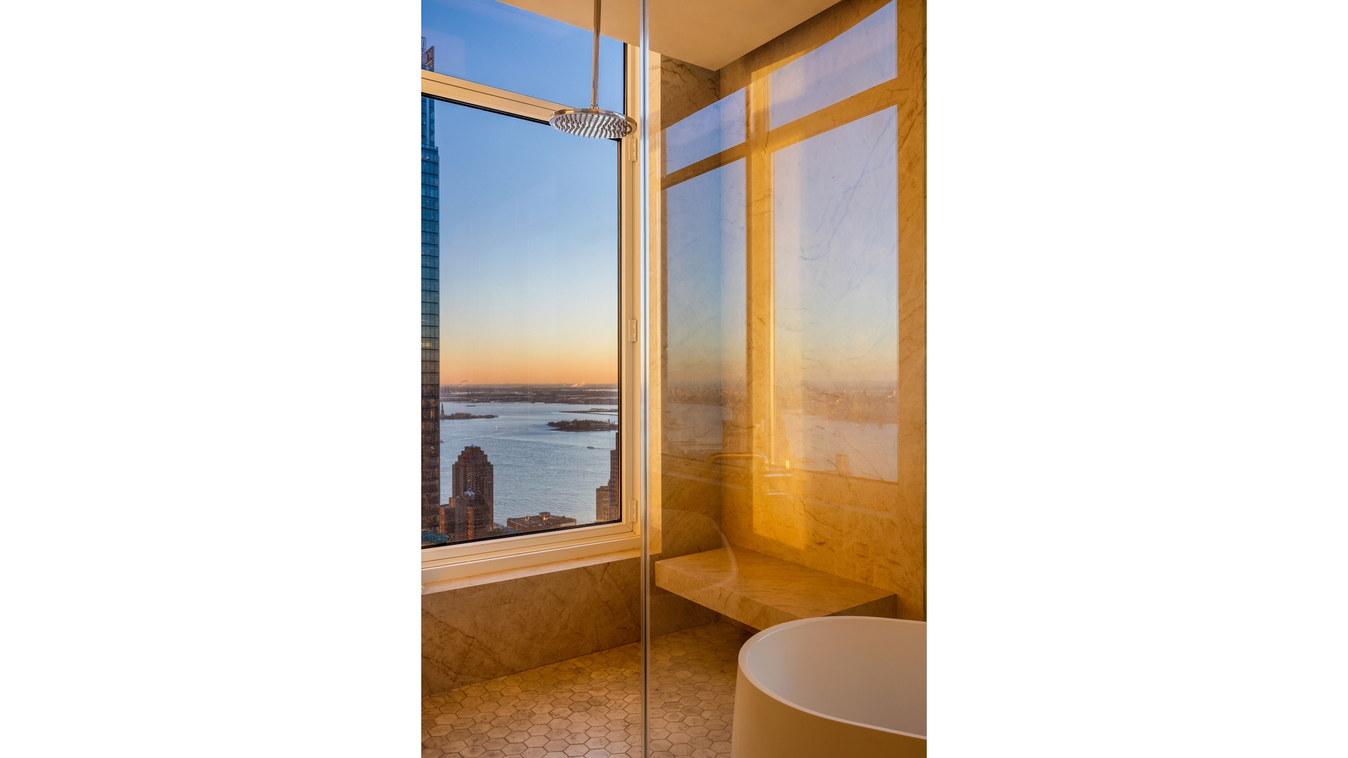 30 PARK Place 67A