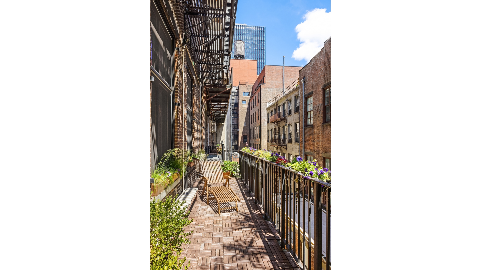 132 GREENE Street 3R