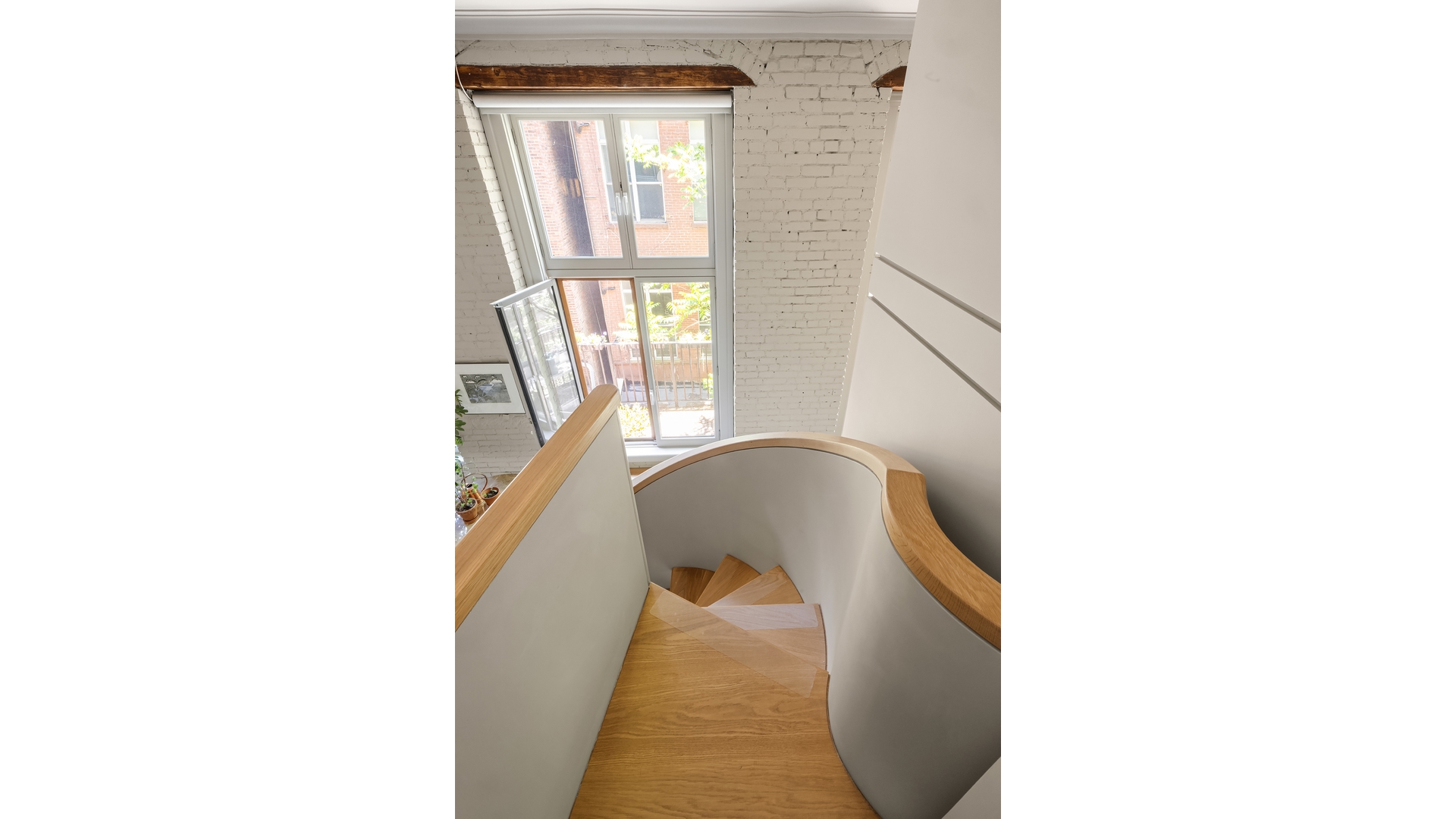 132 GREENE Street 3R