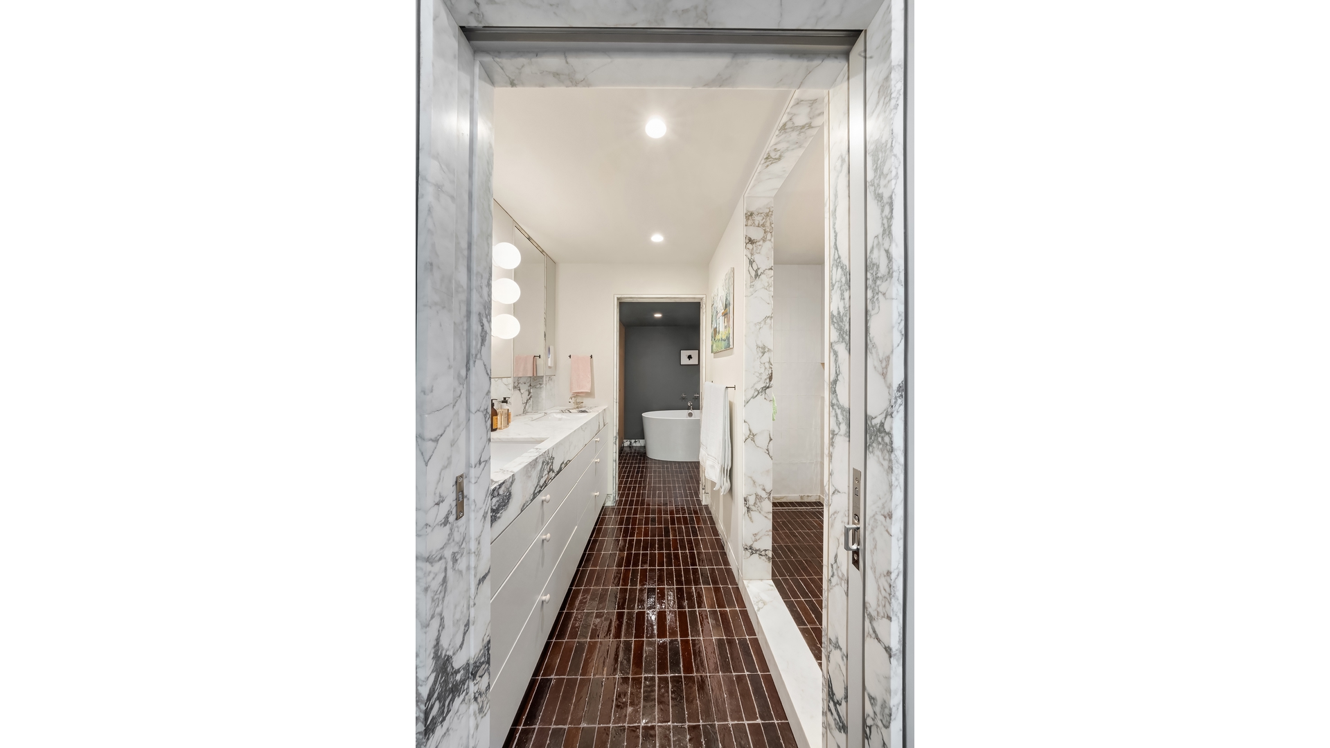 132 GREENE Street 3R