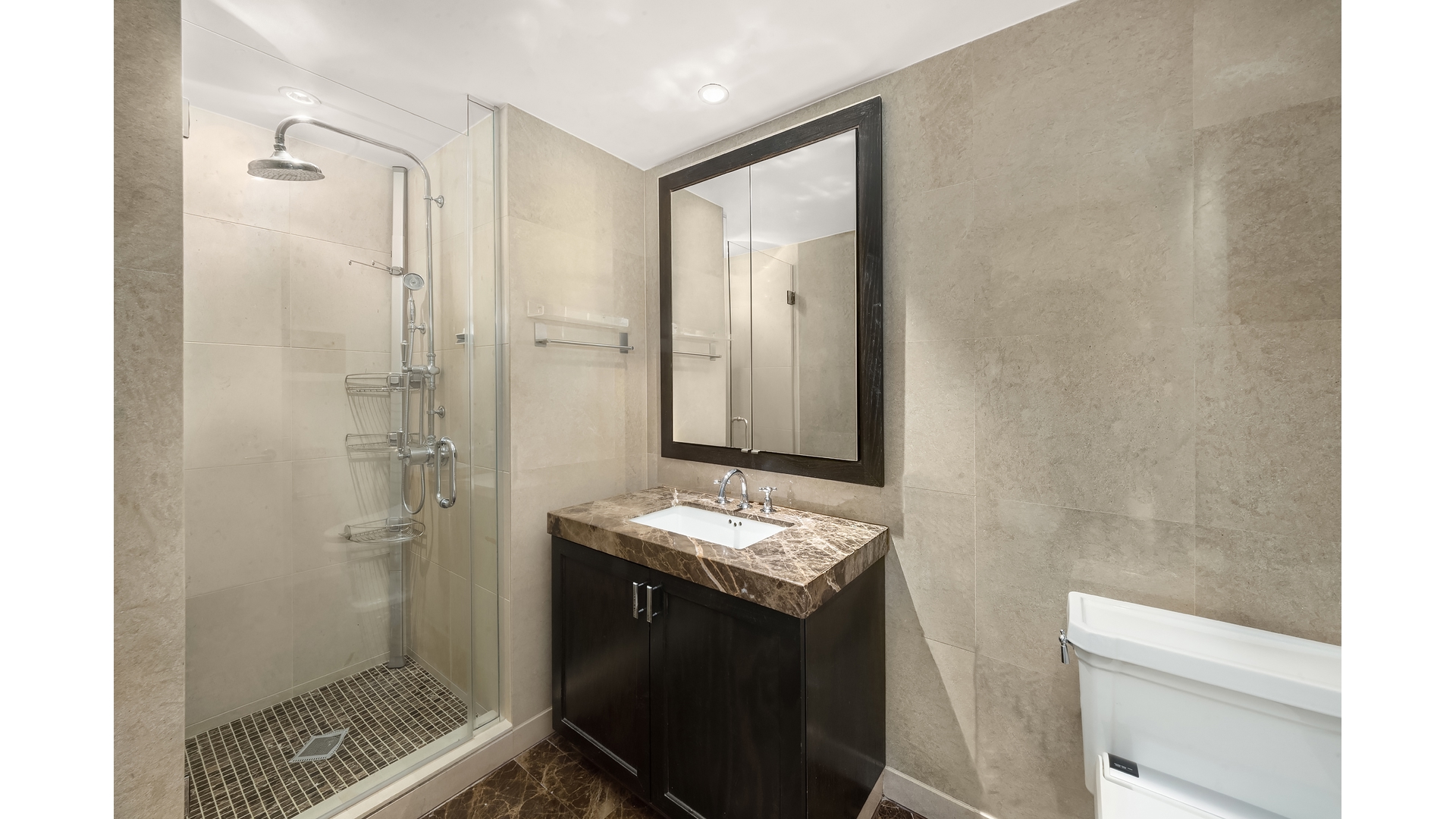 333 RECTOR Place 907