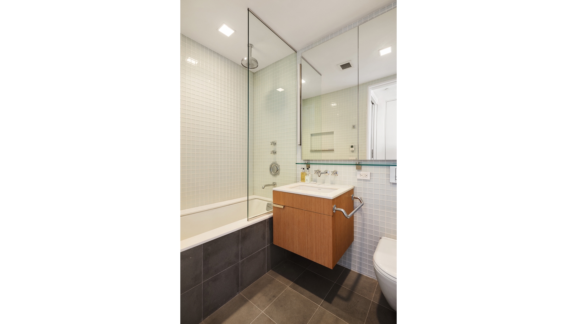 57 IRVING Place 4