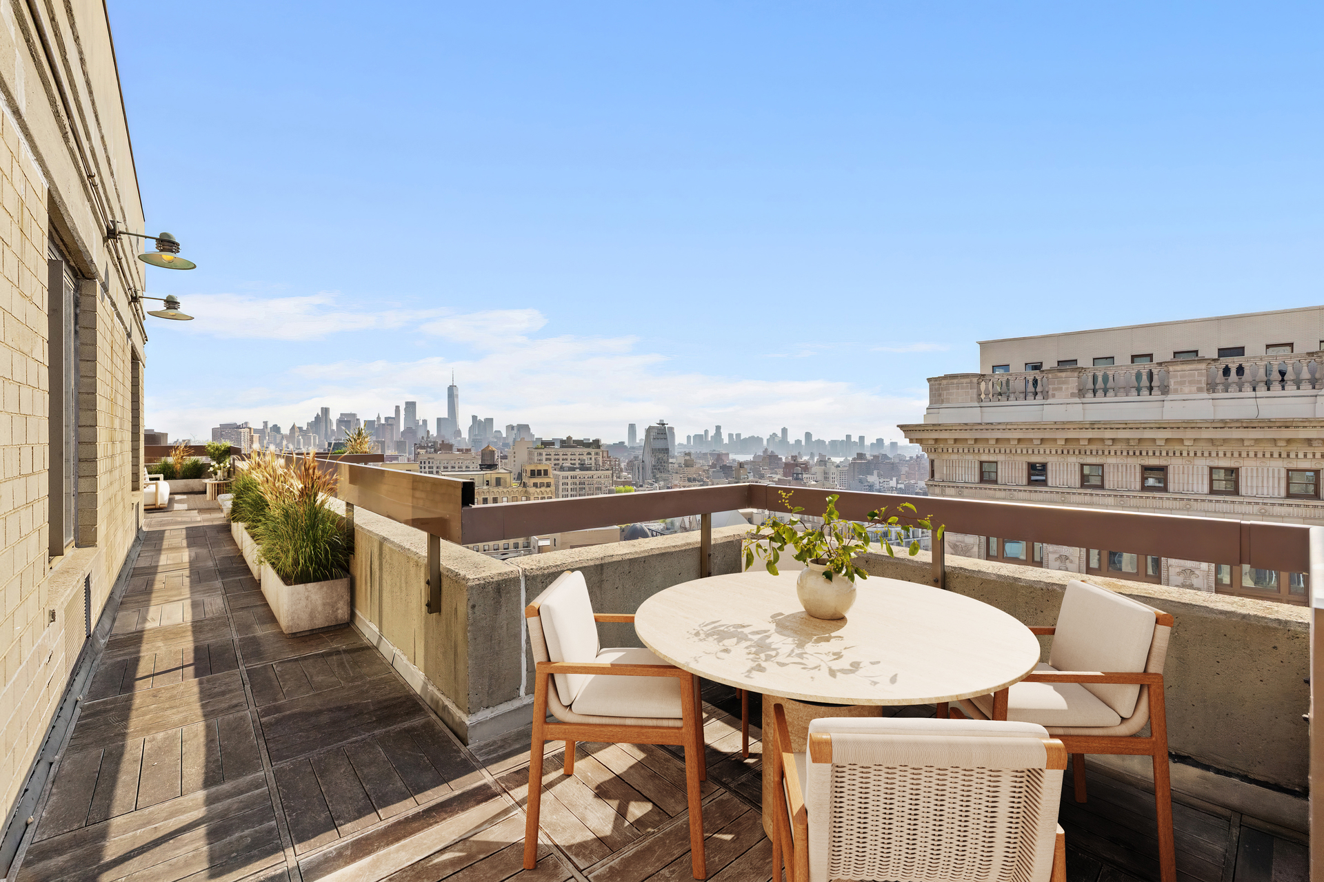 5 E 22ND Street PHDF