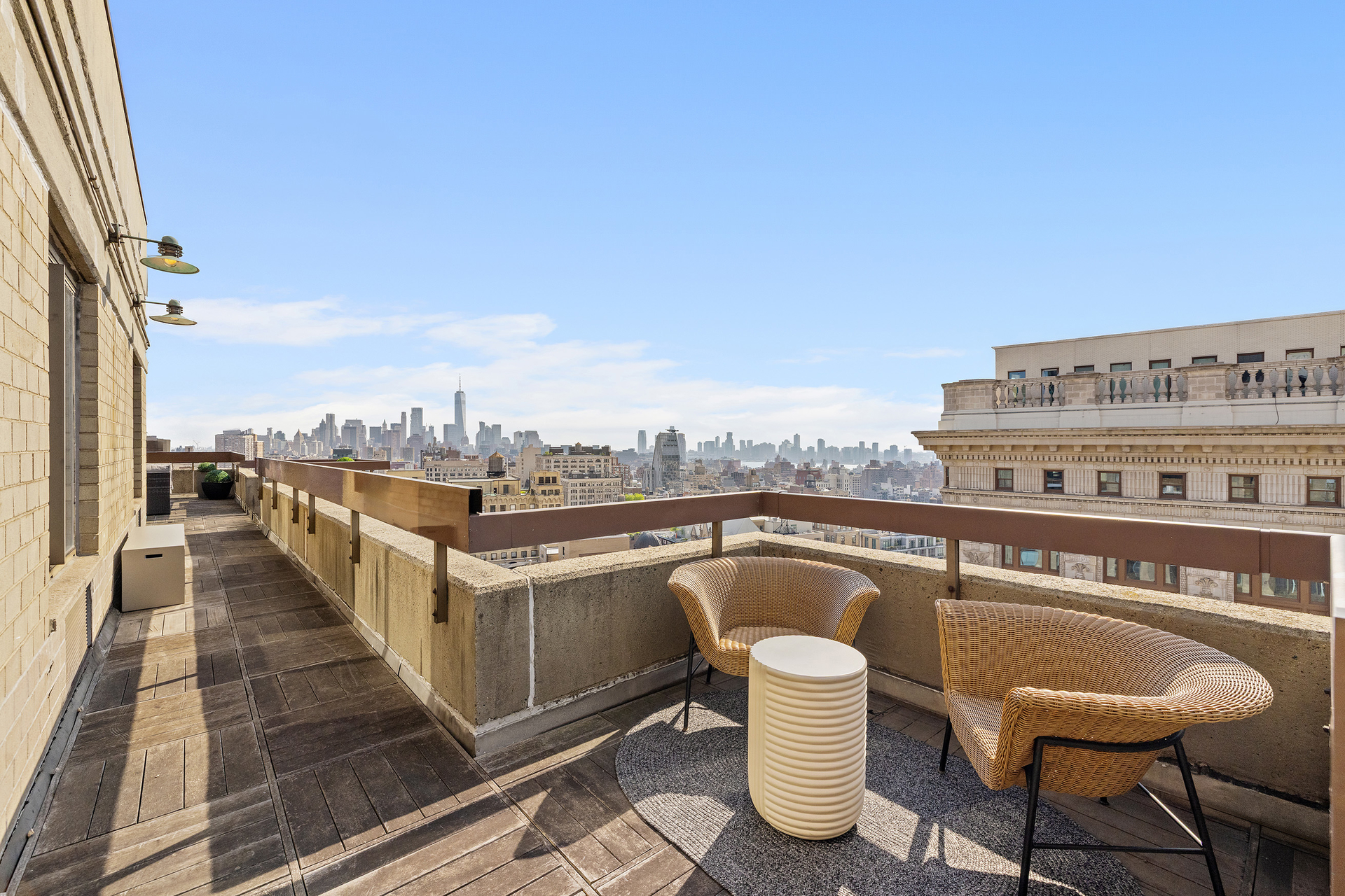 5 E 22ND Street PHDF